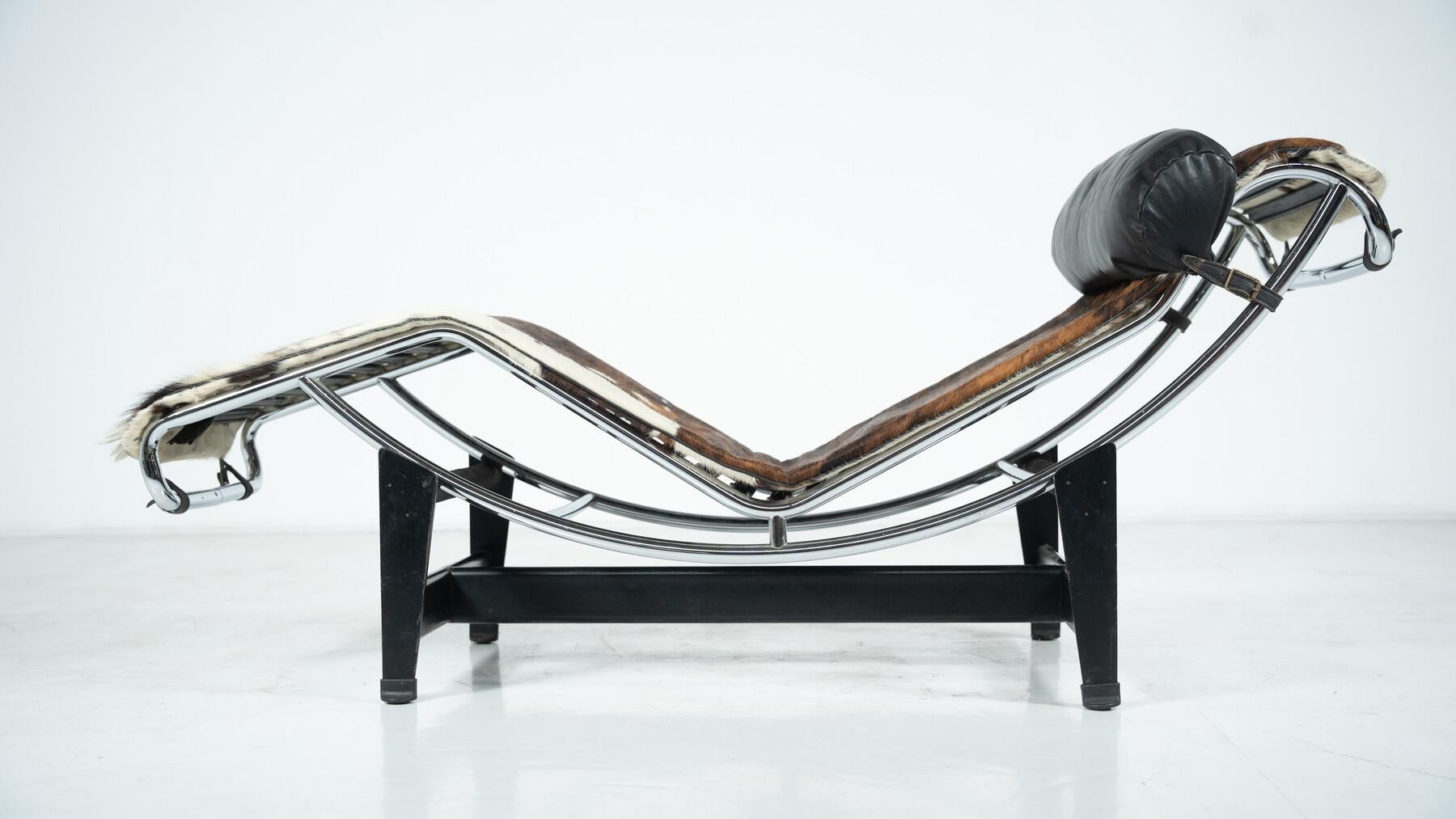 Première édition de la chaise longue LC4 de Le Corbusier pour Cassina, Italie en vente 2