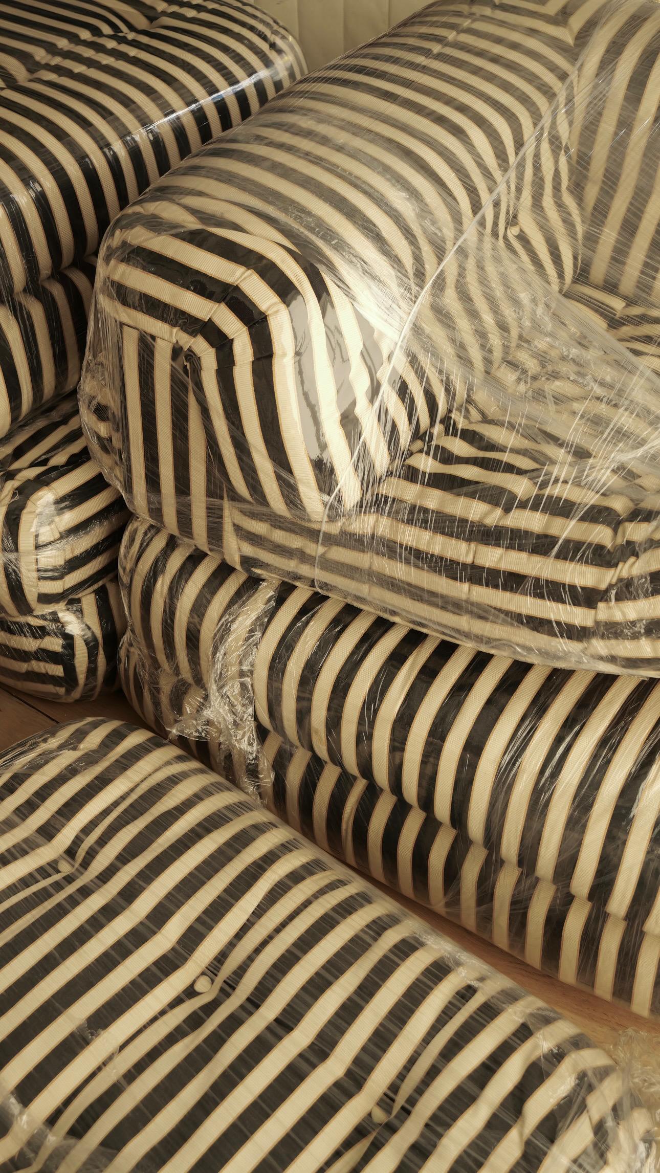 Early Edition Mah Jong Sofa by Hans Hopfer for Roche Bobois In Good Condition In Weehawken, NJ