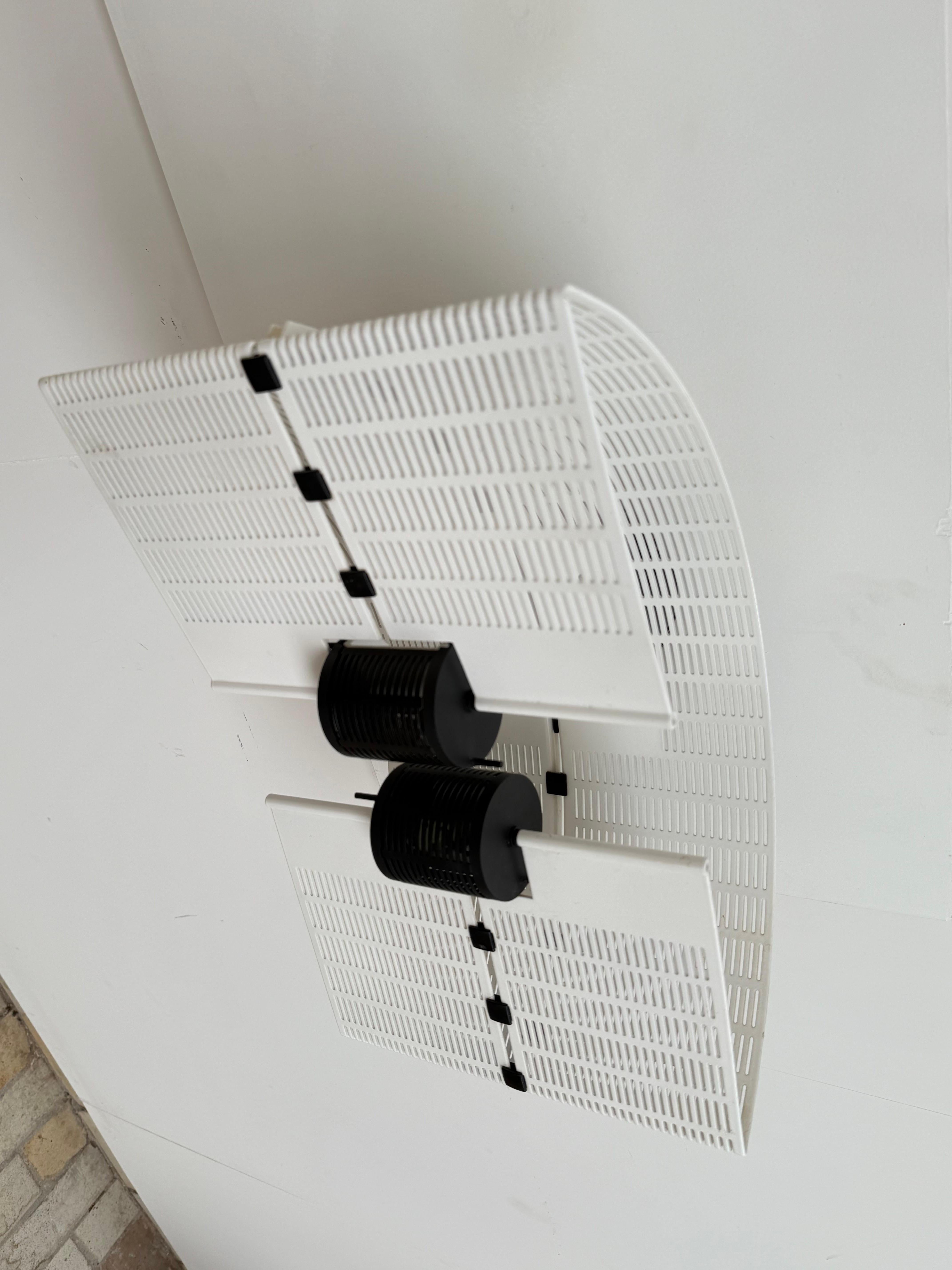 Early Edition Mario Botta Black&White 'Fidia' Wall Applique Artemide Italy, 1986 For Sale 8