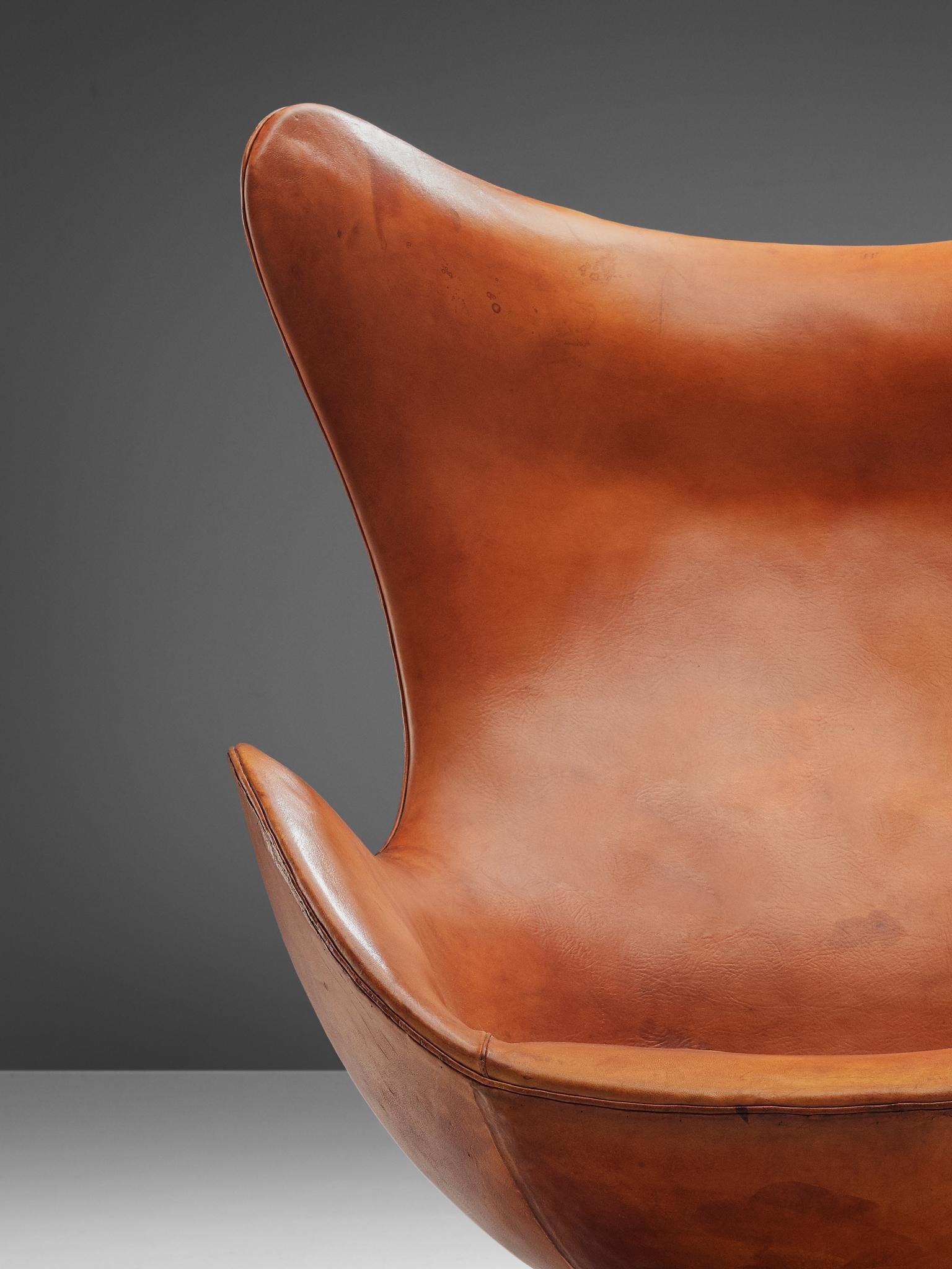 Danish Early Edition of the Egg Chair by Arne Jacobsen