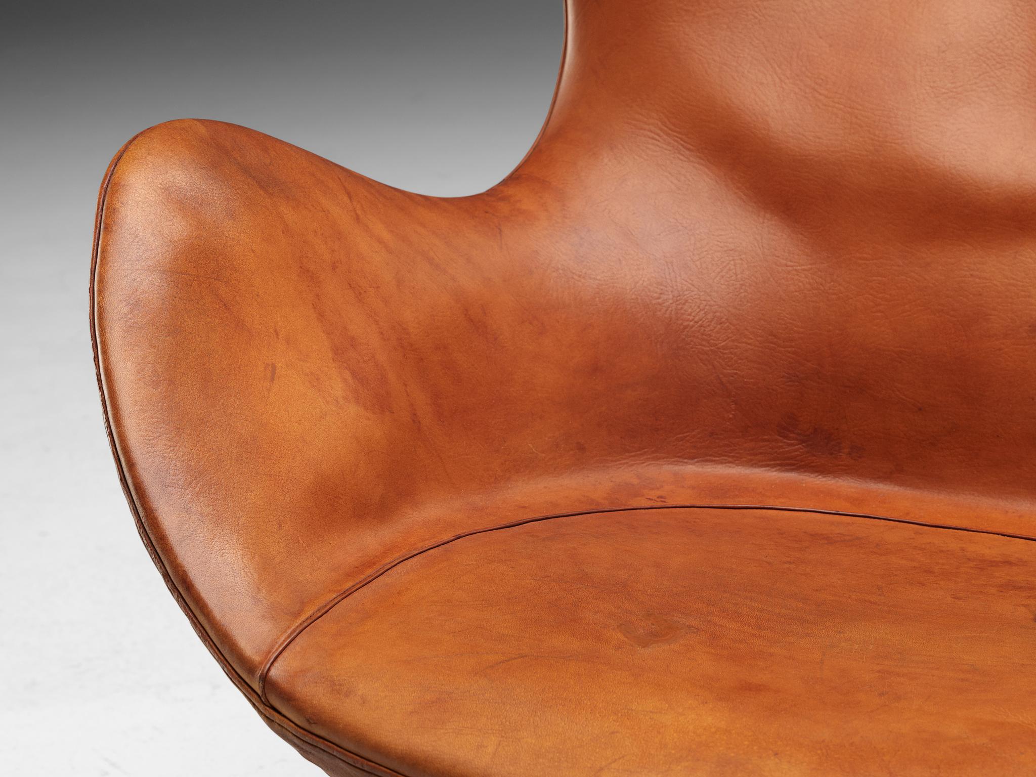 20th Century Early Edition of the Egg Chair by Arne Jacobsen