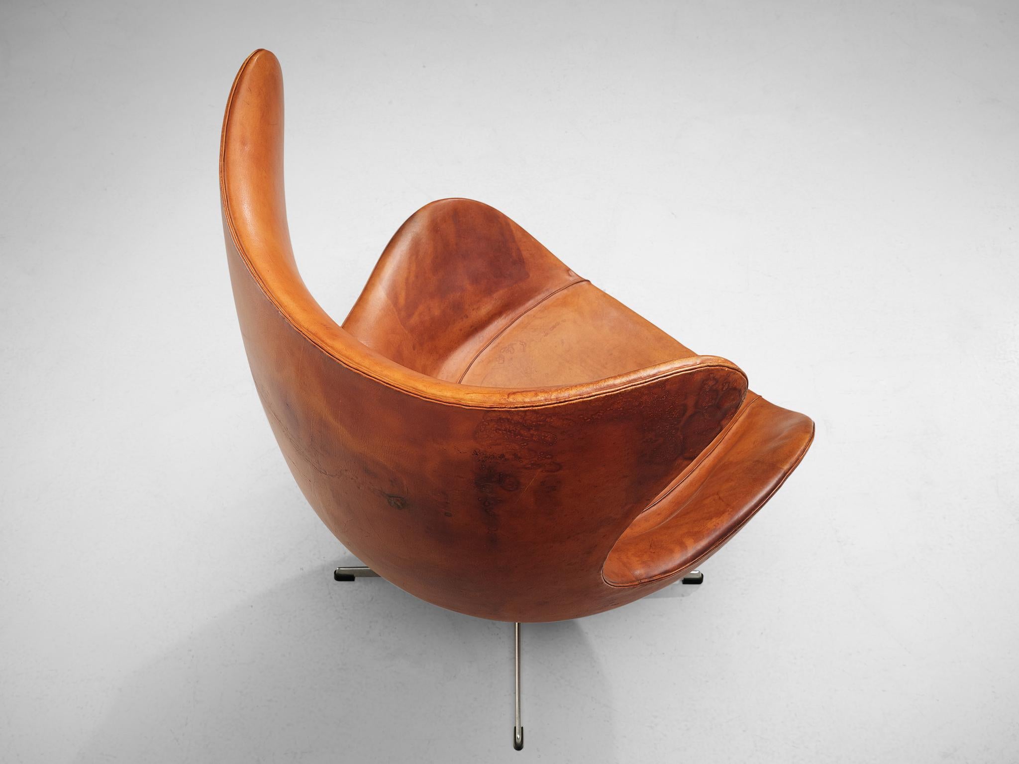 Steel Early Edition of the Egg Chair by Arne Jacobsen