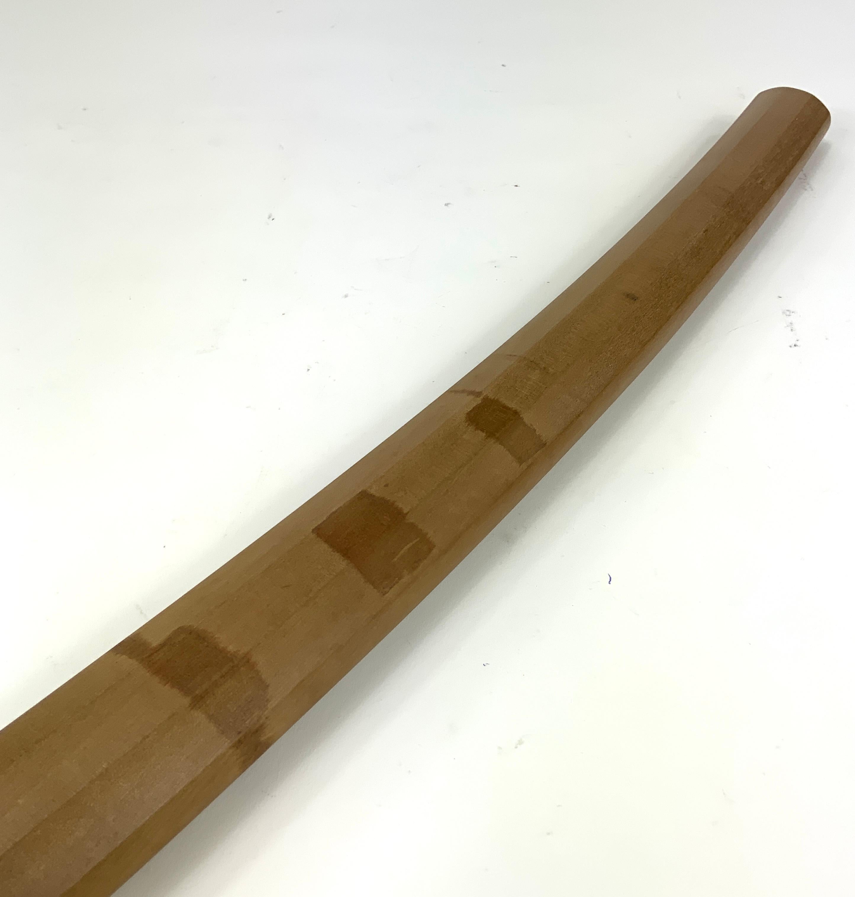 Early Edo Period Japanese Kanefusa Wakizashi Sword with Papers, 17th Century For Sale 8