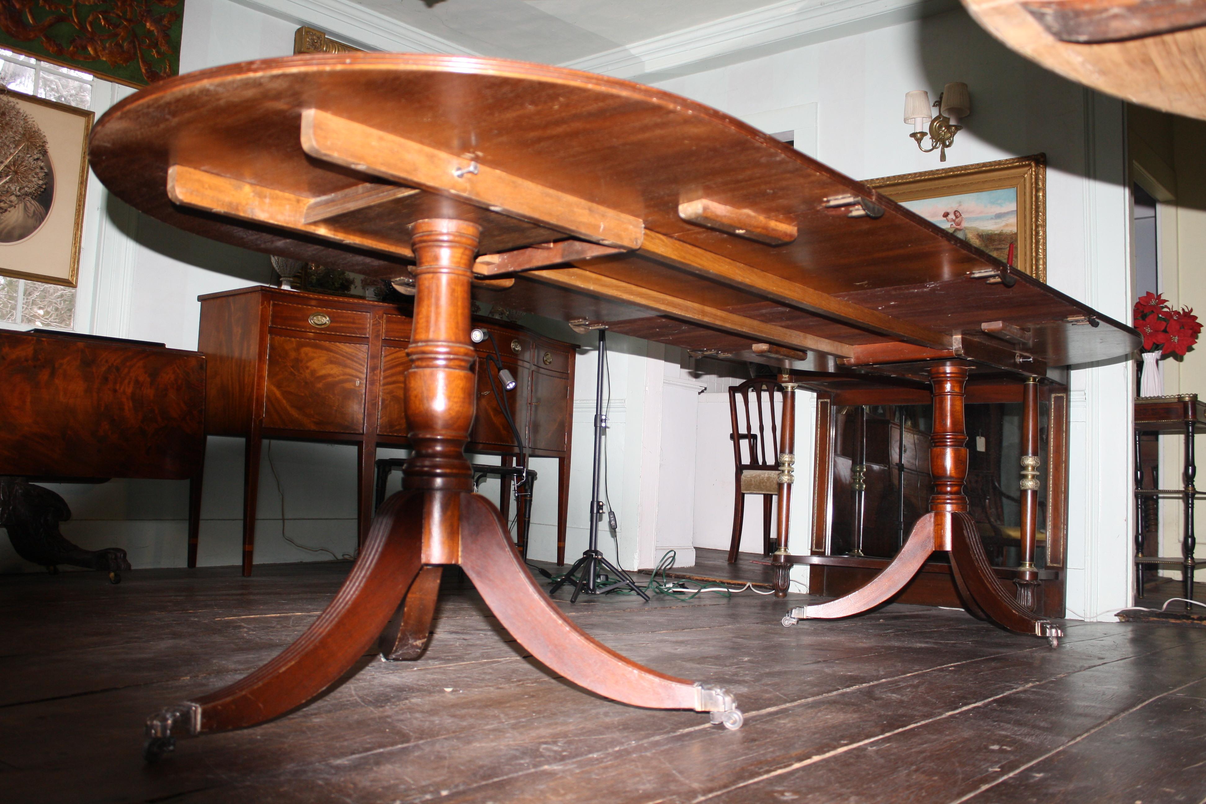 Early Edwardian Double Pedestal Dining Table For Sale 2