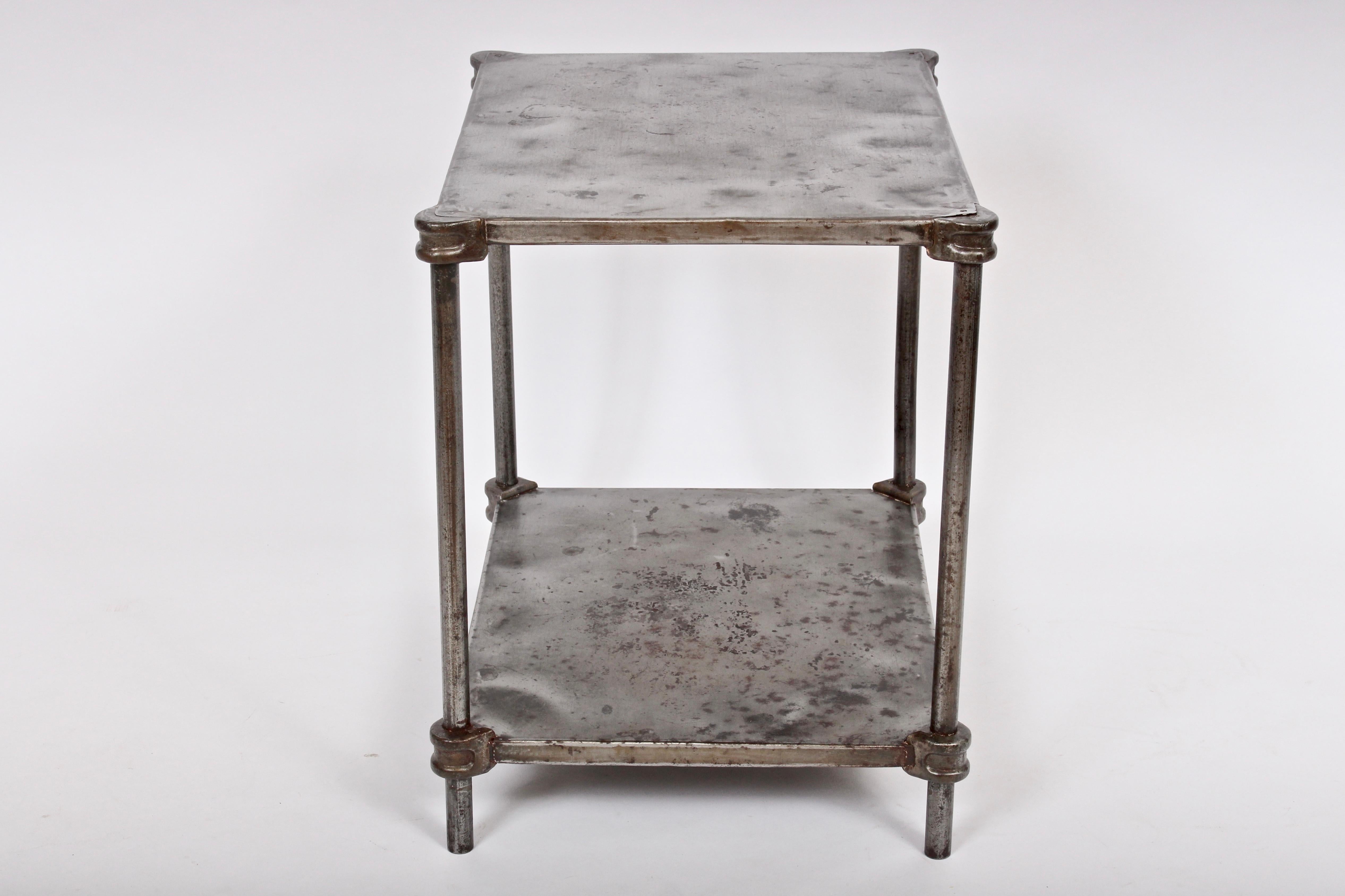 American Early Edwardian Iron Two-Tier Étagère, Table