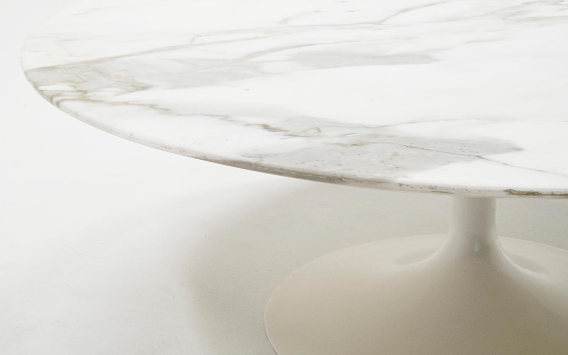 American Early Eero Saarinen Coffee Table, Round White or Grey Marble