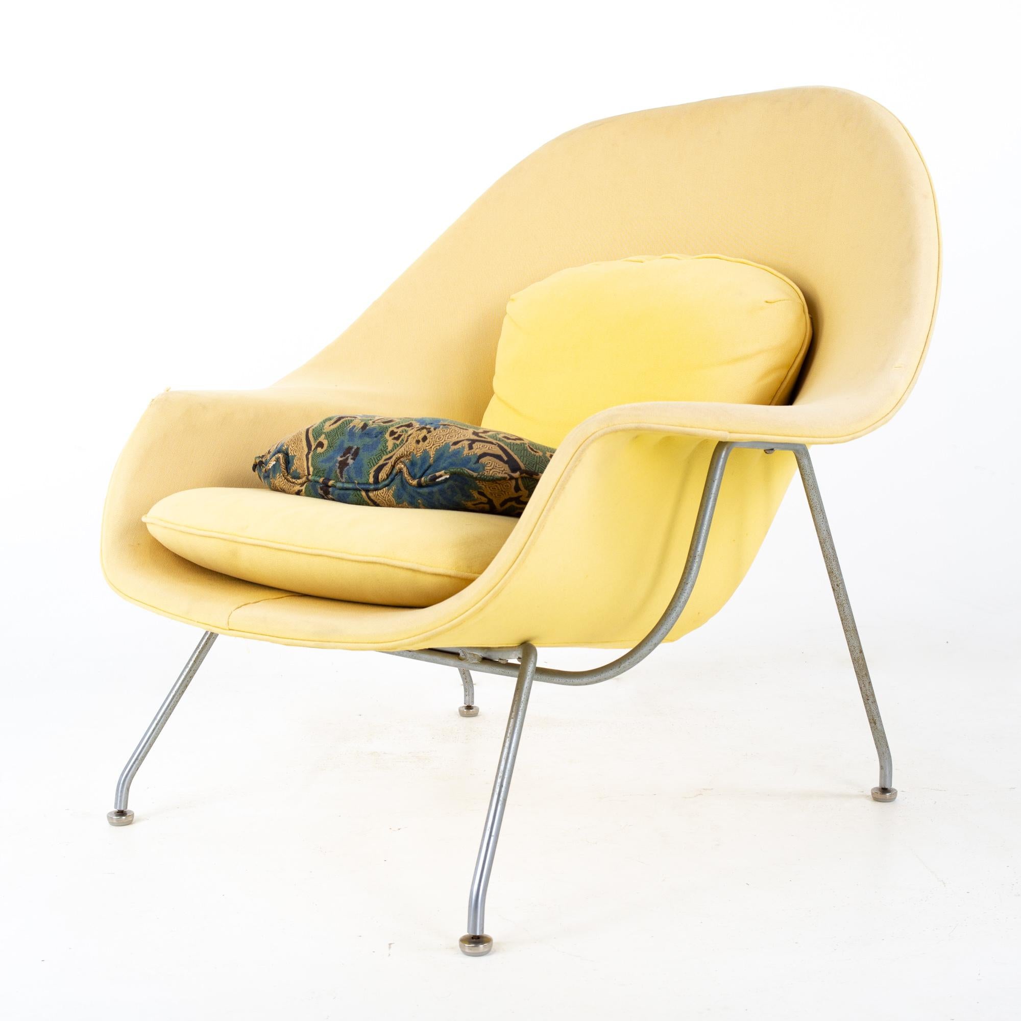 Early Eero Saarinen for Knoll mid century womb lounge chair
Lounge chair measures: 40 wide x 31.25 deep x 36 high, with a seat height of 16 inches and arm height of 20.5 inches

All pieces of furniture can be had in what we call restored vintage