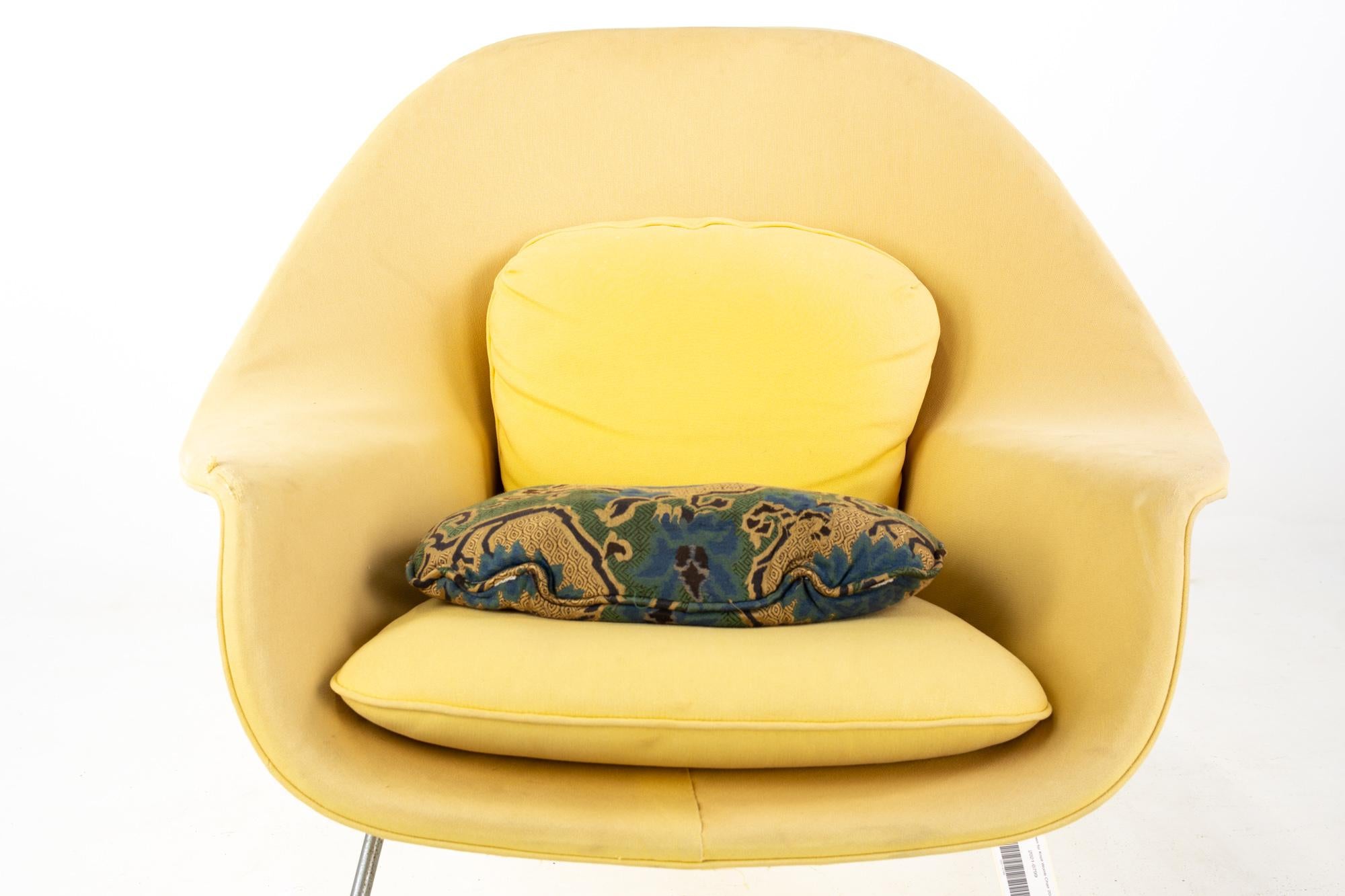 Upholstery Early Eero Saarinen for Knoll Mid Century Womb Lounge Chair
