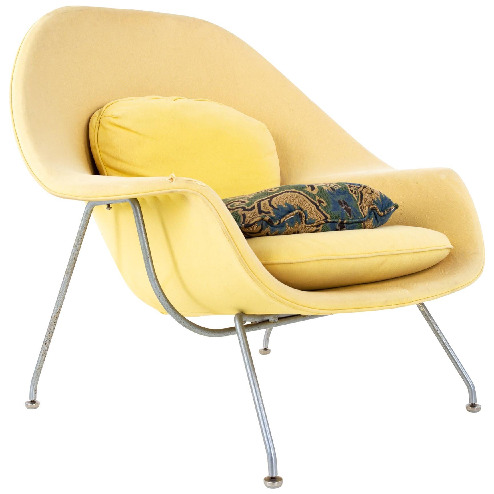 Early Eero Saarinen for Knoll Mid Century Womb Lounge Chair