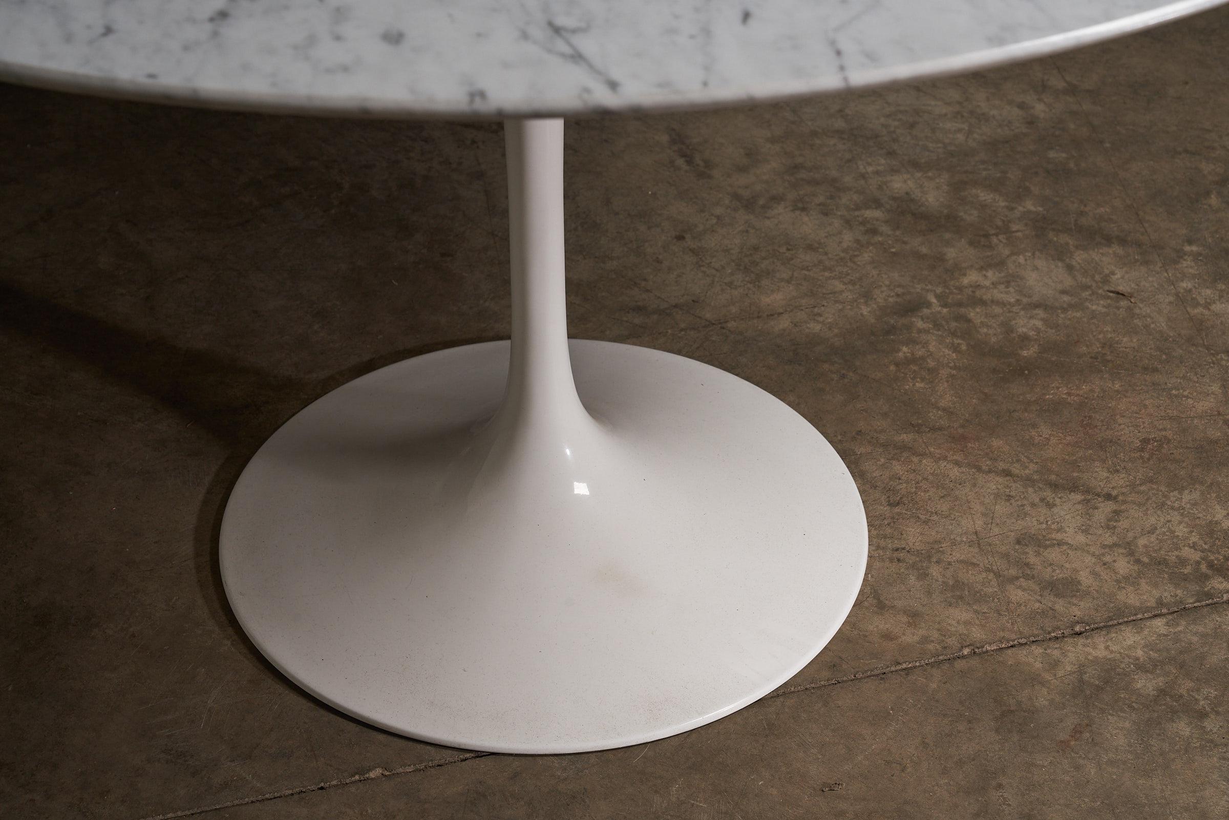Table de salle à manger Tulip d'Eero Saarinen pour Knoll avec plateau en marbre de Carrare en vente 5