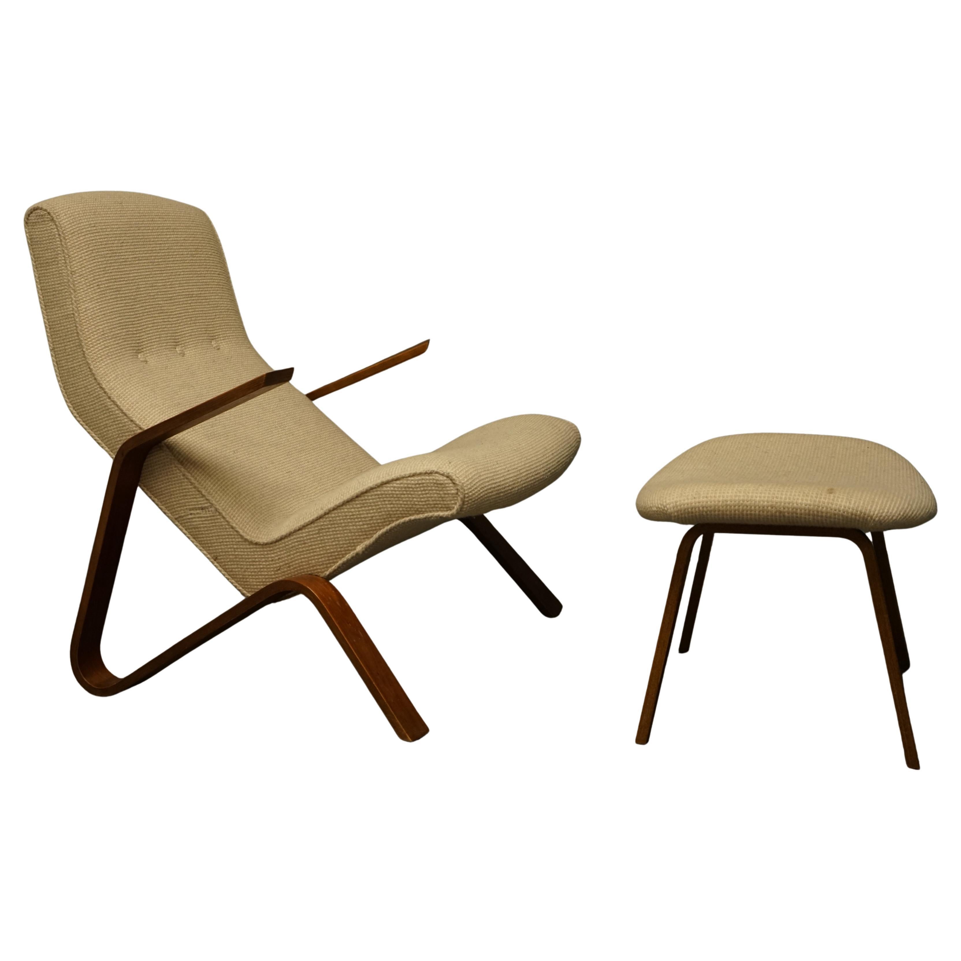 Una delle prime sedie “Grasshopper” di Eero Saarinen con poggiapiedi, realizzata per Knoll in vendita