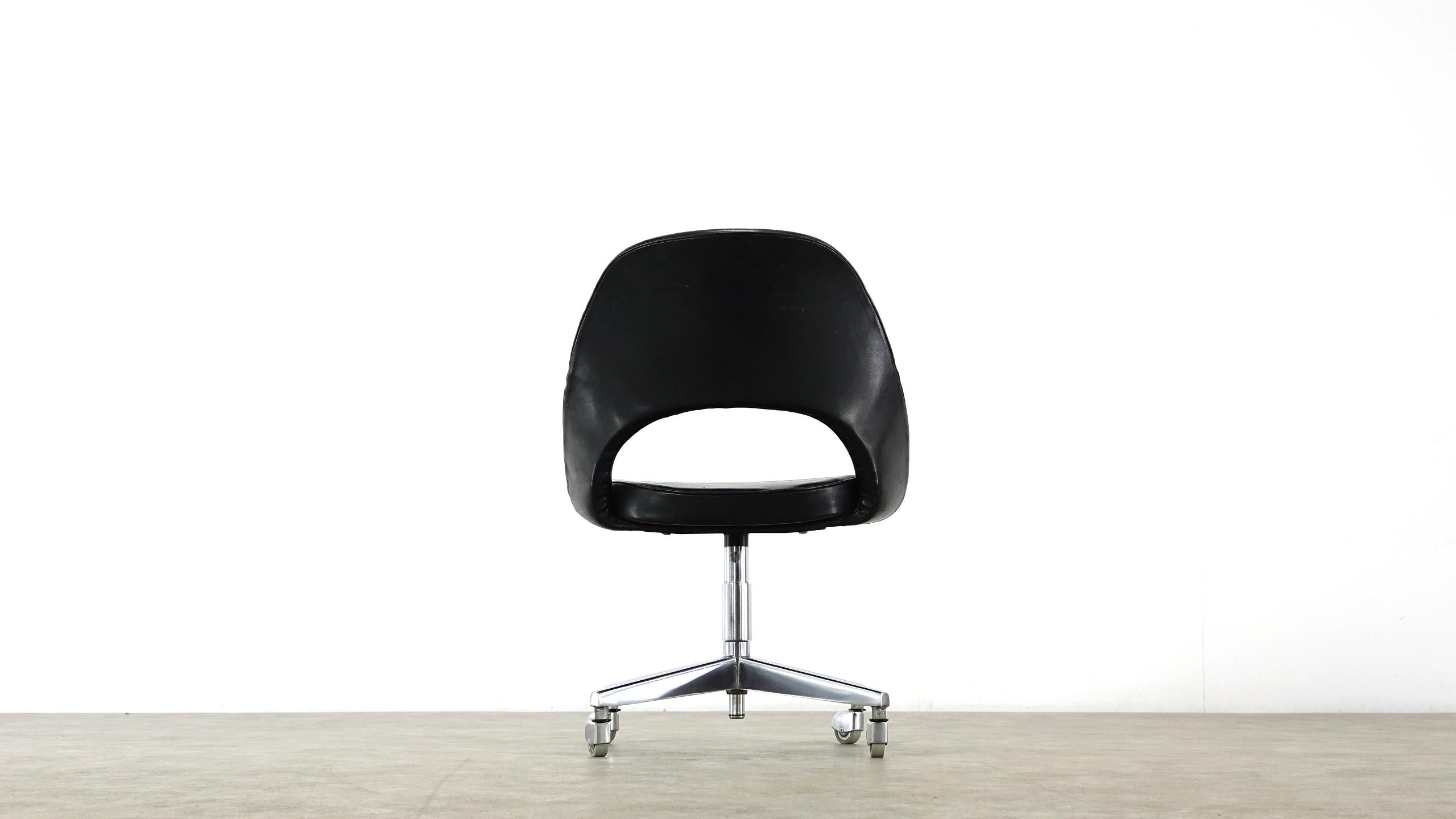 Silla de oficina antigua de Eero Saarinen para Knoll International 4