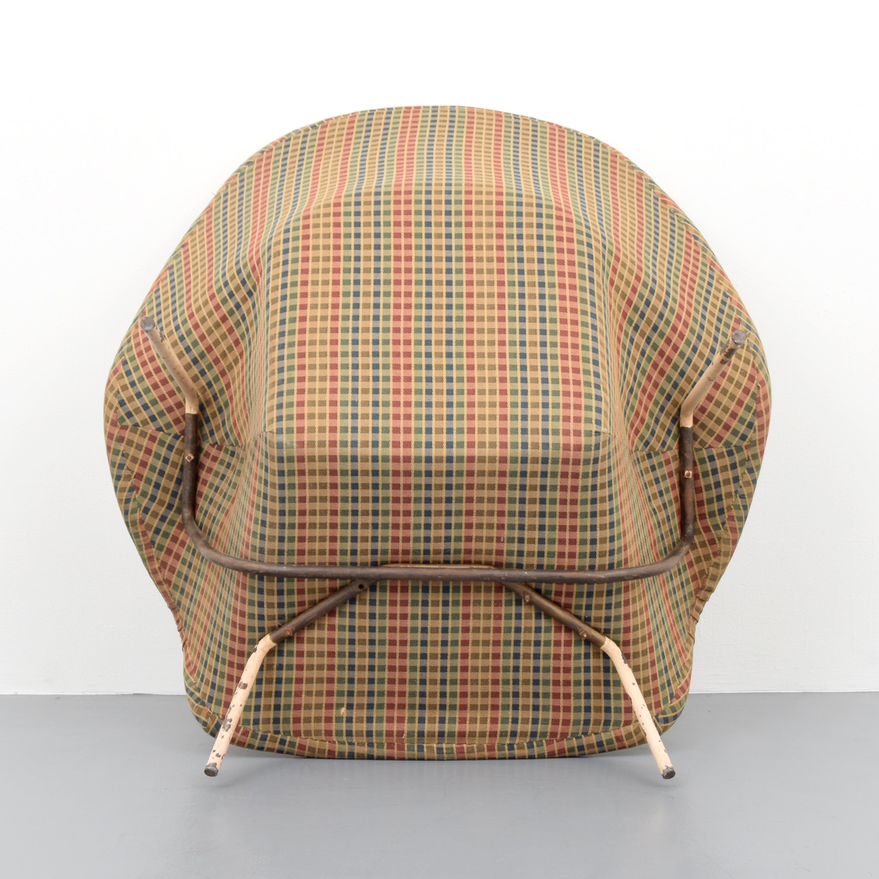 20th Century Early Eero Saarinen “Womb” Chair For Sale