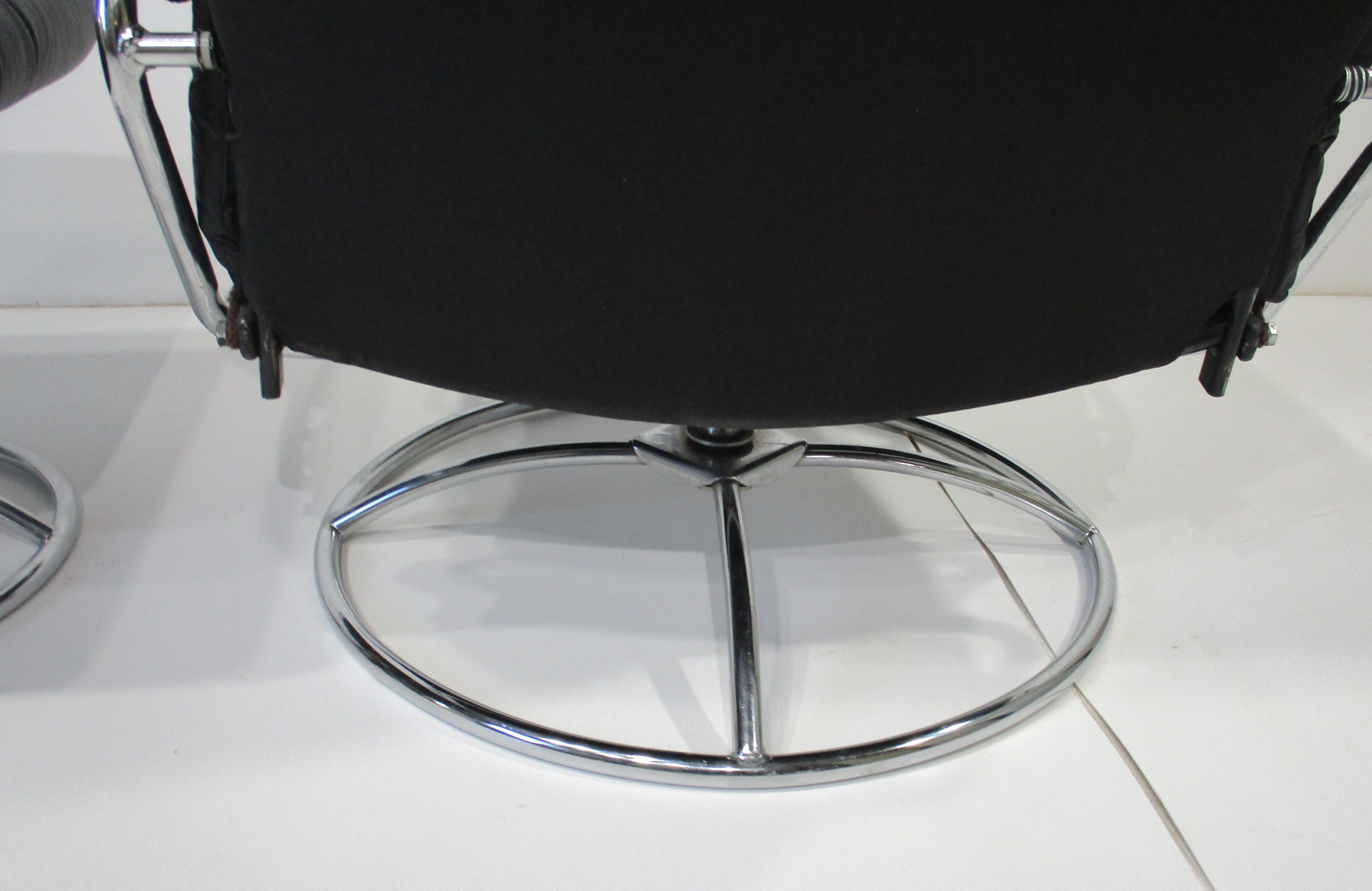 Early Ekornes Leather Lounge Chair w/ Ottoman Norway For Sale 5