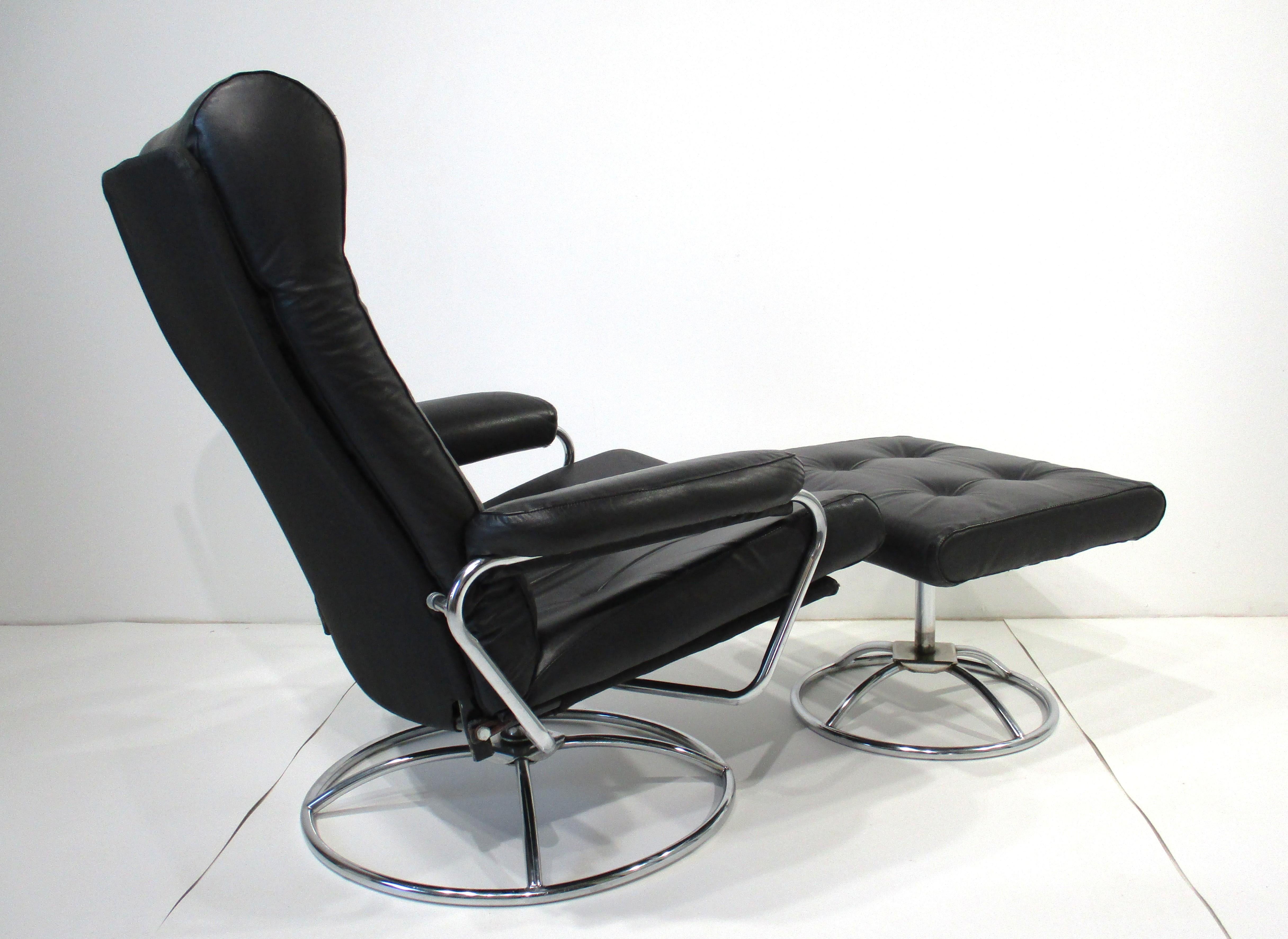 Early Ekornes Leather Lounge Chair w/ Ottoman Norway For Sale 6