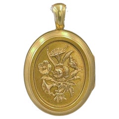 Early English 15kt High Karat Gold Dimensional Victorian Floral Locket Monogram