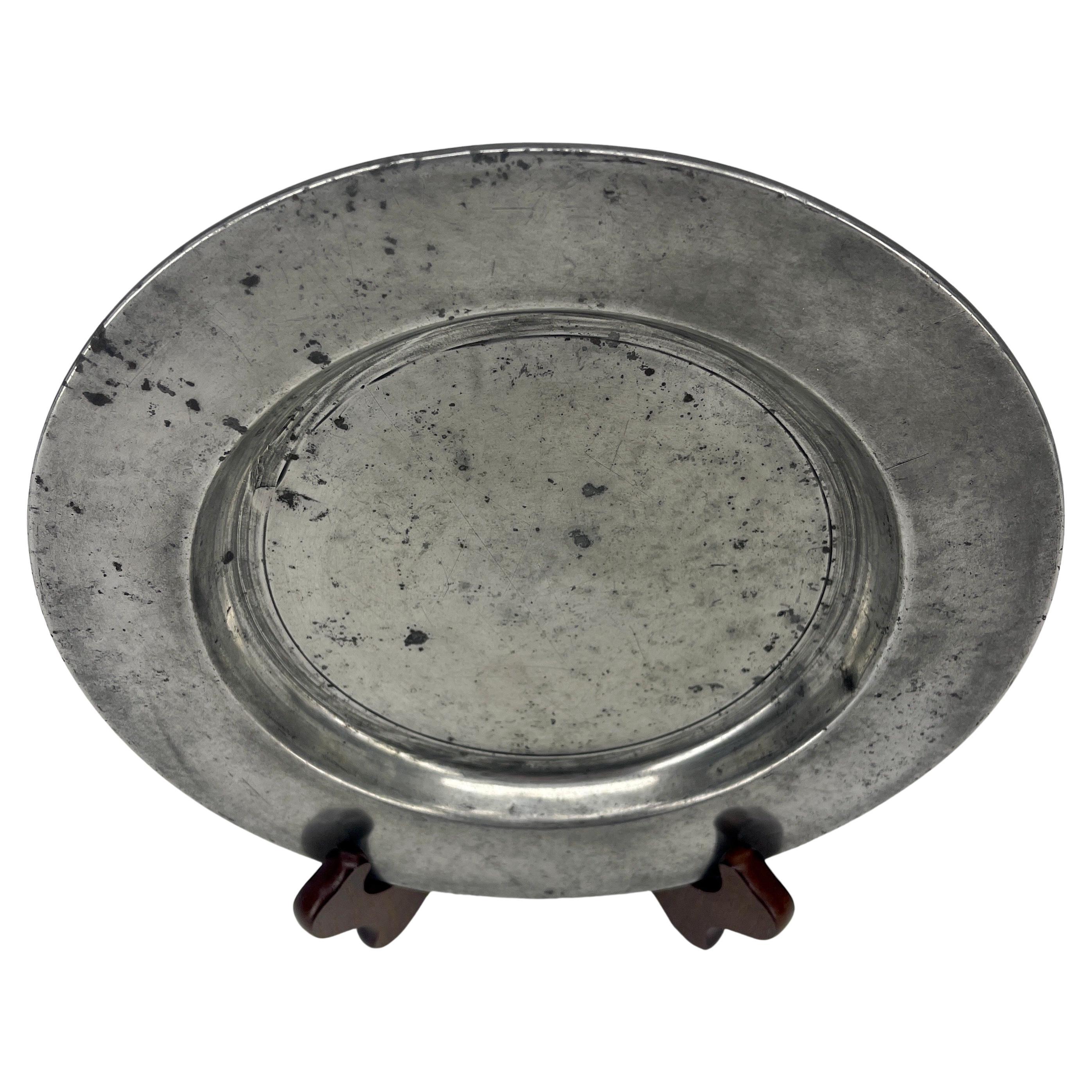 Hand-Crafted Early English 19th Century Pewter Plate For Sale