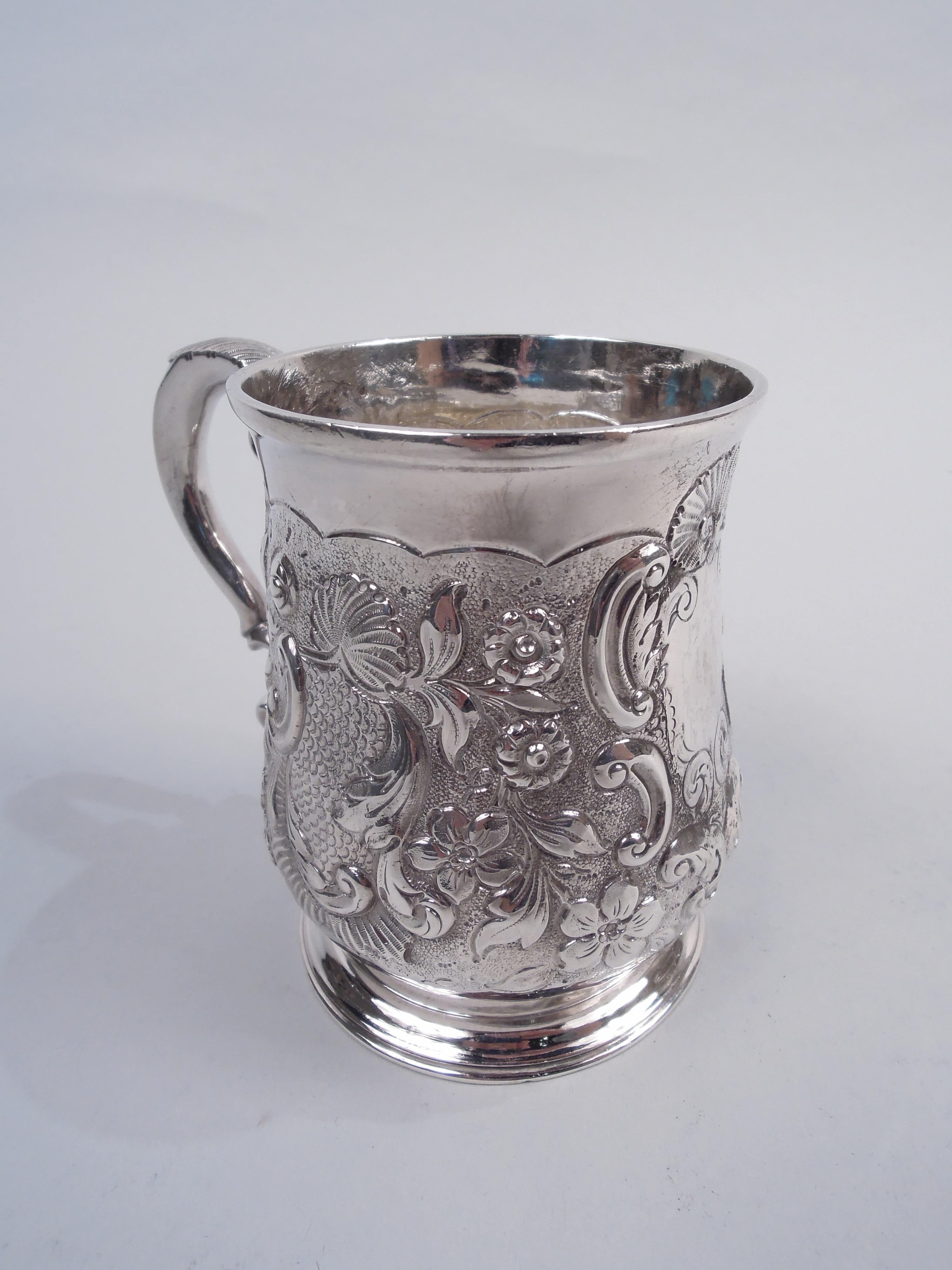 Early English Georgian Sterling Silver Mug by Tearle, 1735 For Sale 1