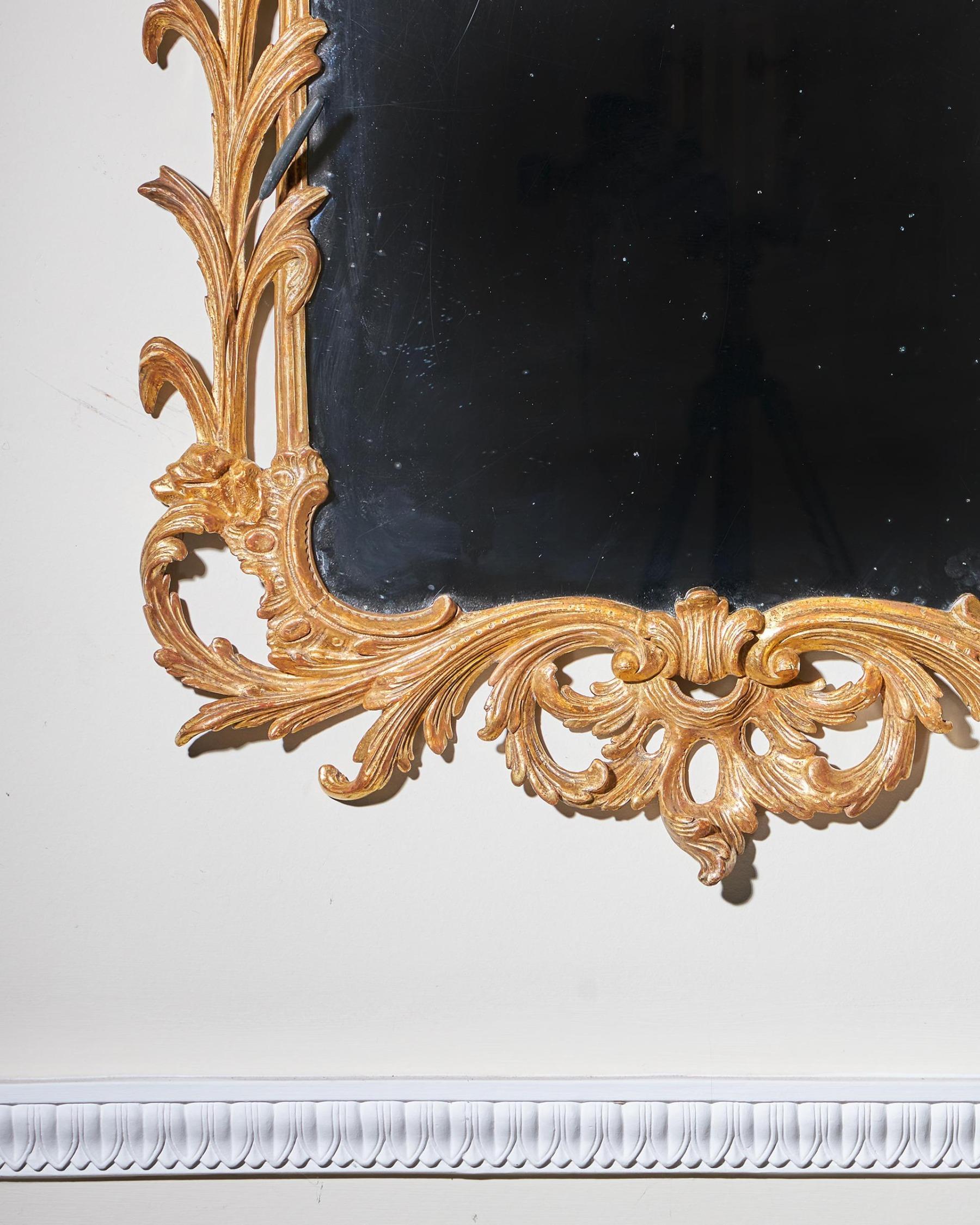 Früher englischer Rokoko-Spiegel aus Giltwood um 1760 in der Manier von John und William Li (Vergoldetes Holz)
