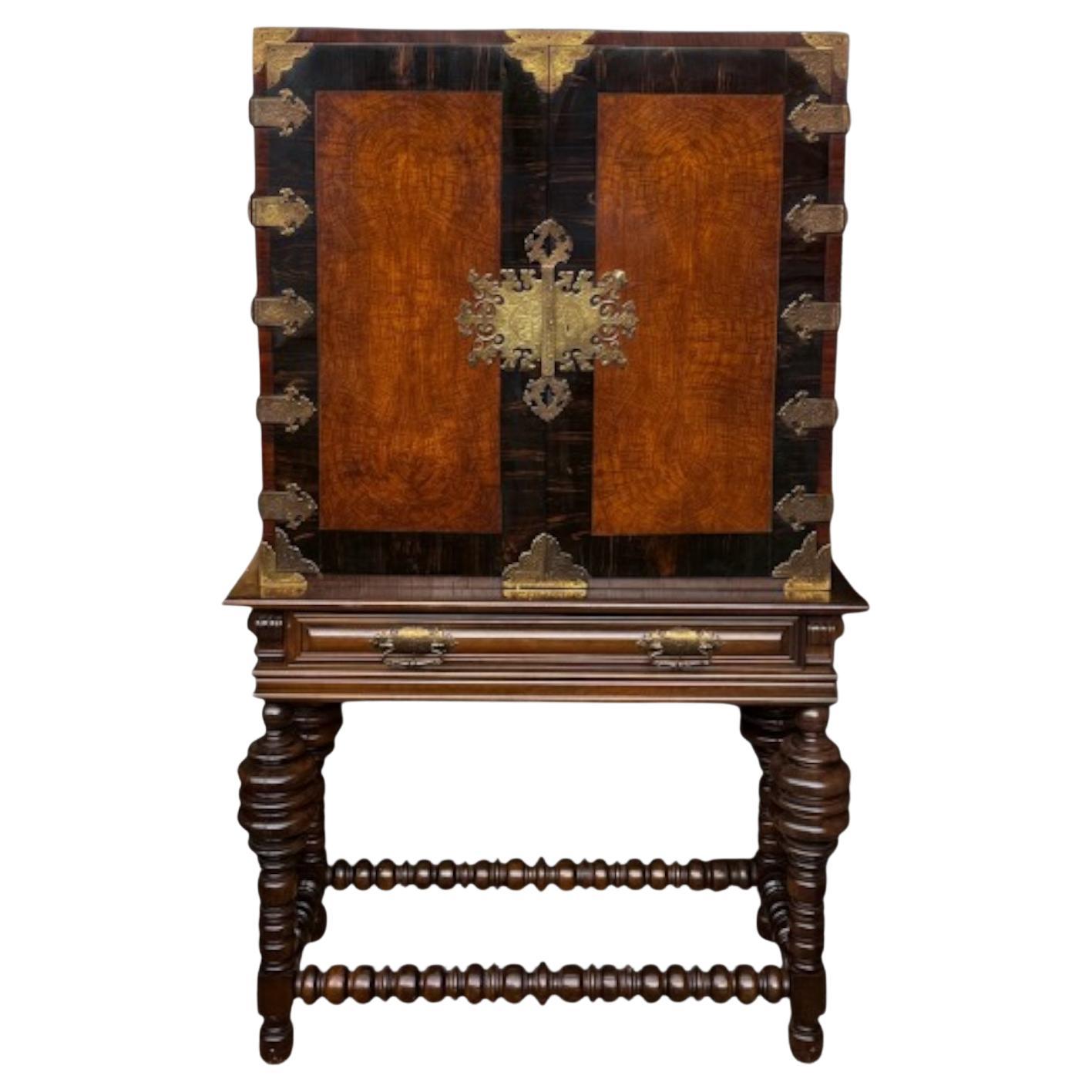 Cabinet da bar in acero e legno di zebra di Marsh & Co. in vendita
