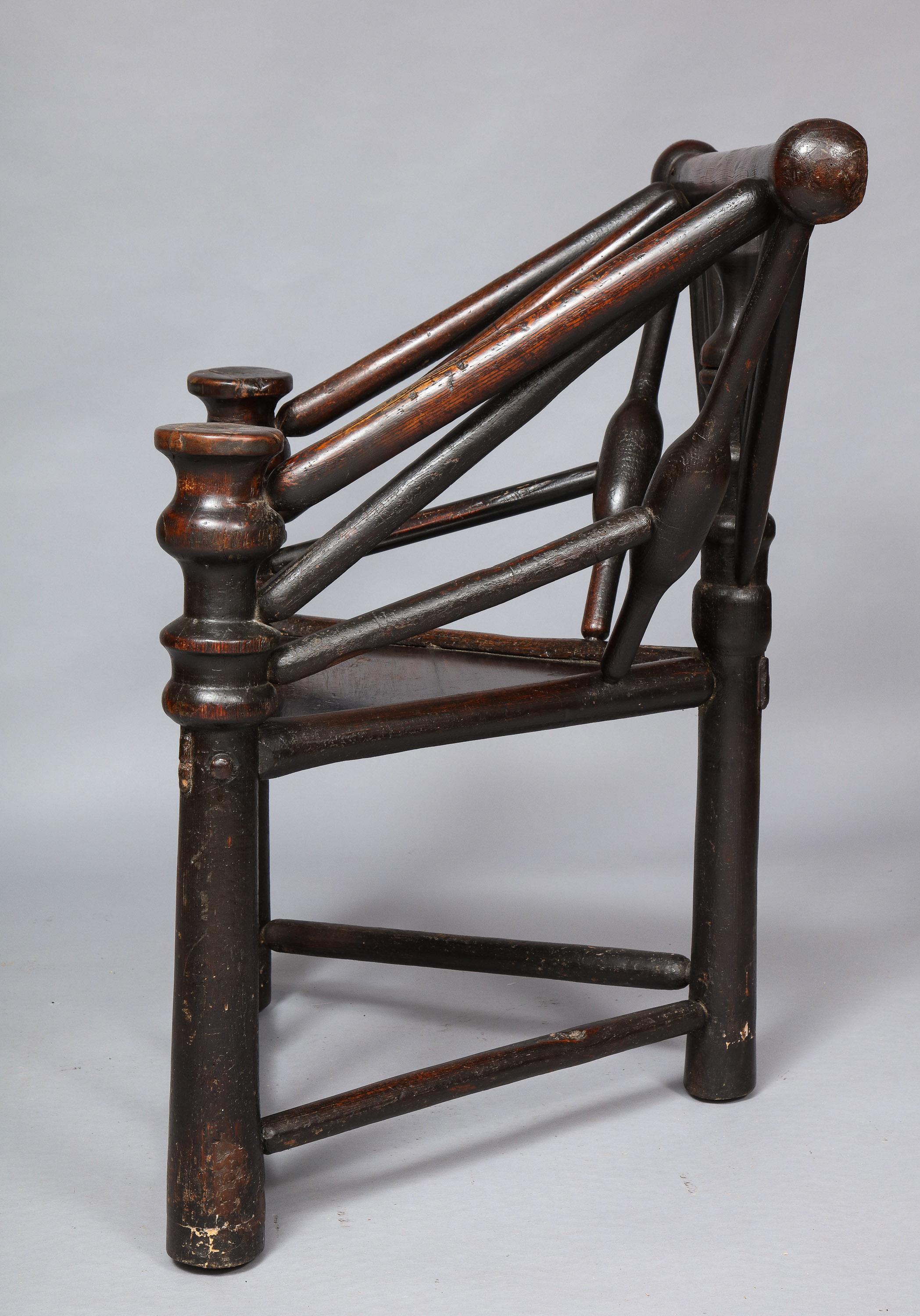 Early English or Scottish Turner's Chair  For Sale 2