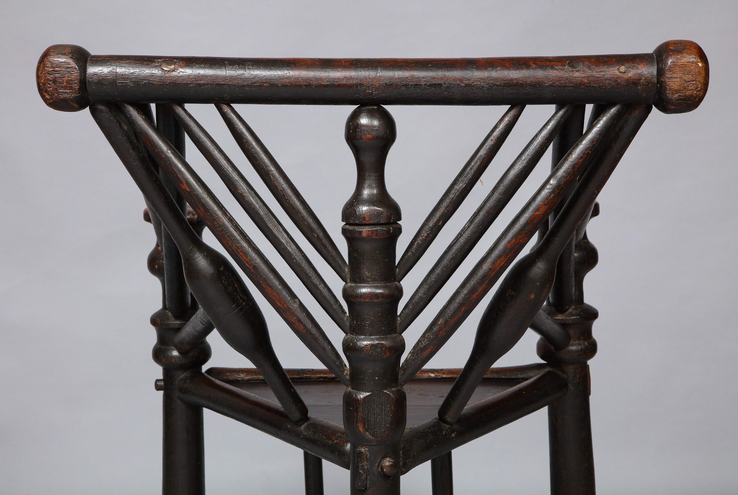 Early English or Scottish Turner's Chair  For Sale 5