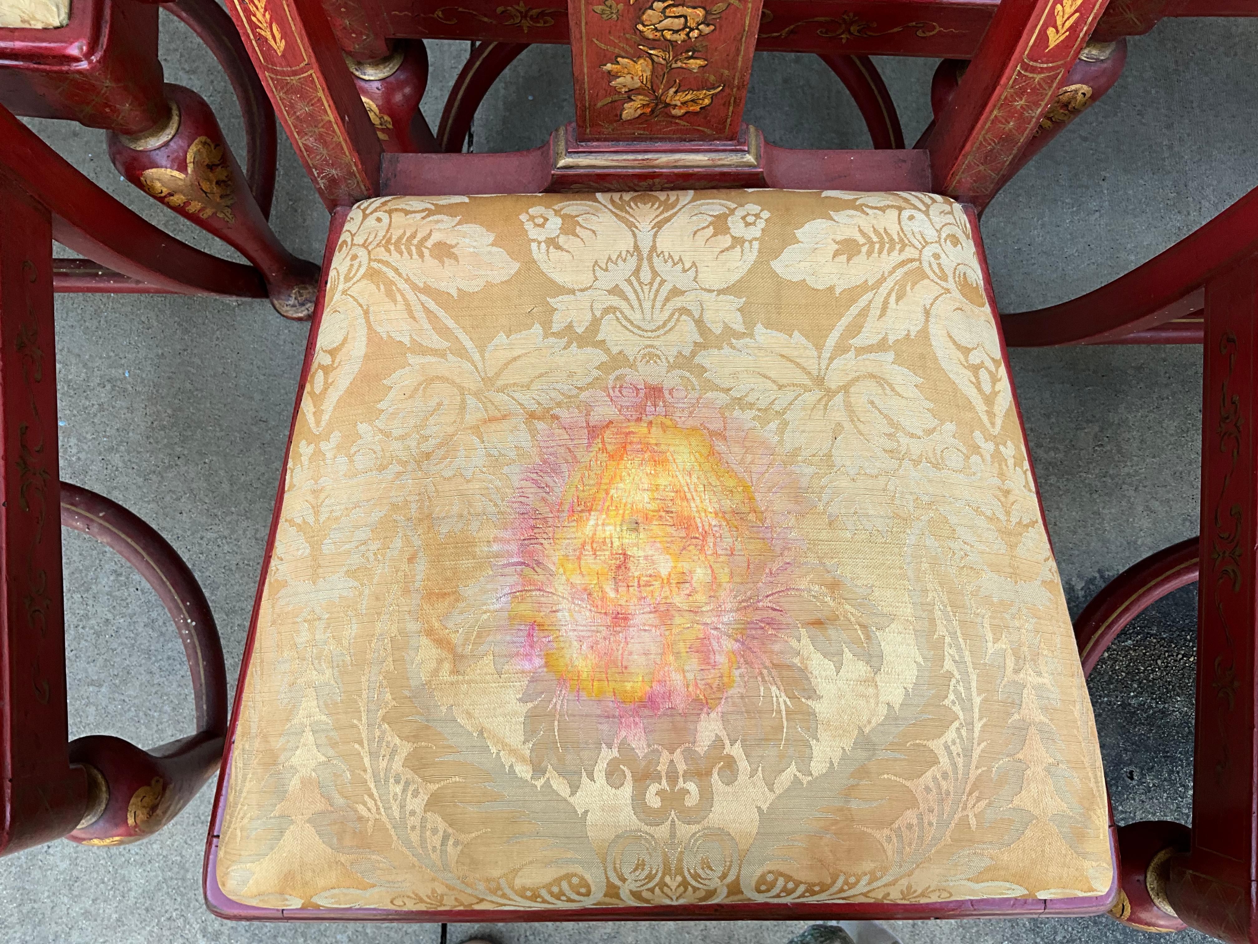 Tissu d'ameublement Chaises de salle à manger chinoiseries rouges et dorées de style Queen Anne anglais des débuts -S/10 en vente