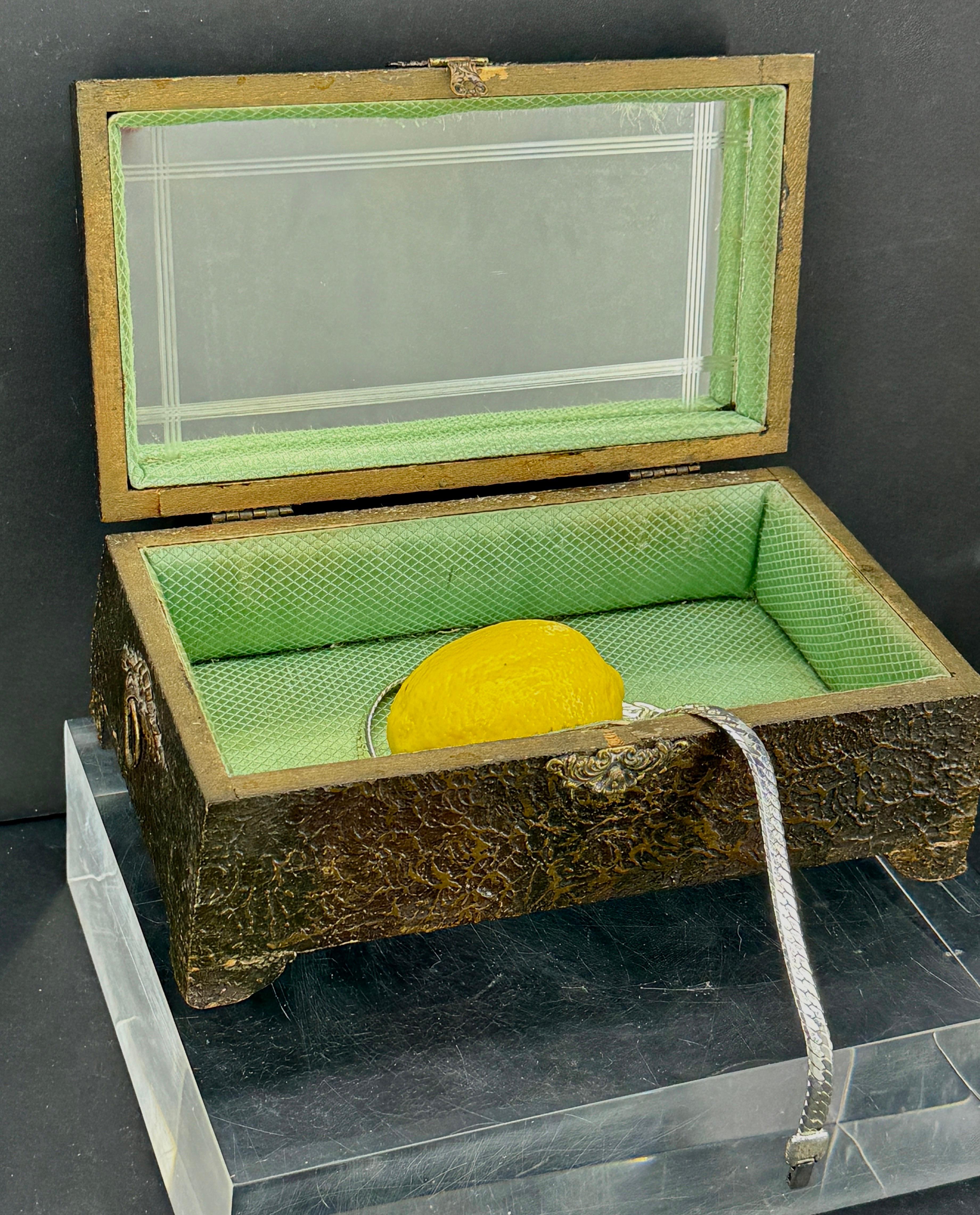 Early European Faux Bois Jewelry Box With Mirror and Brass Hardware For Sale 2