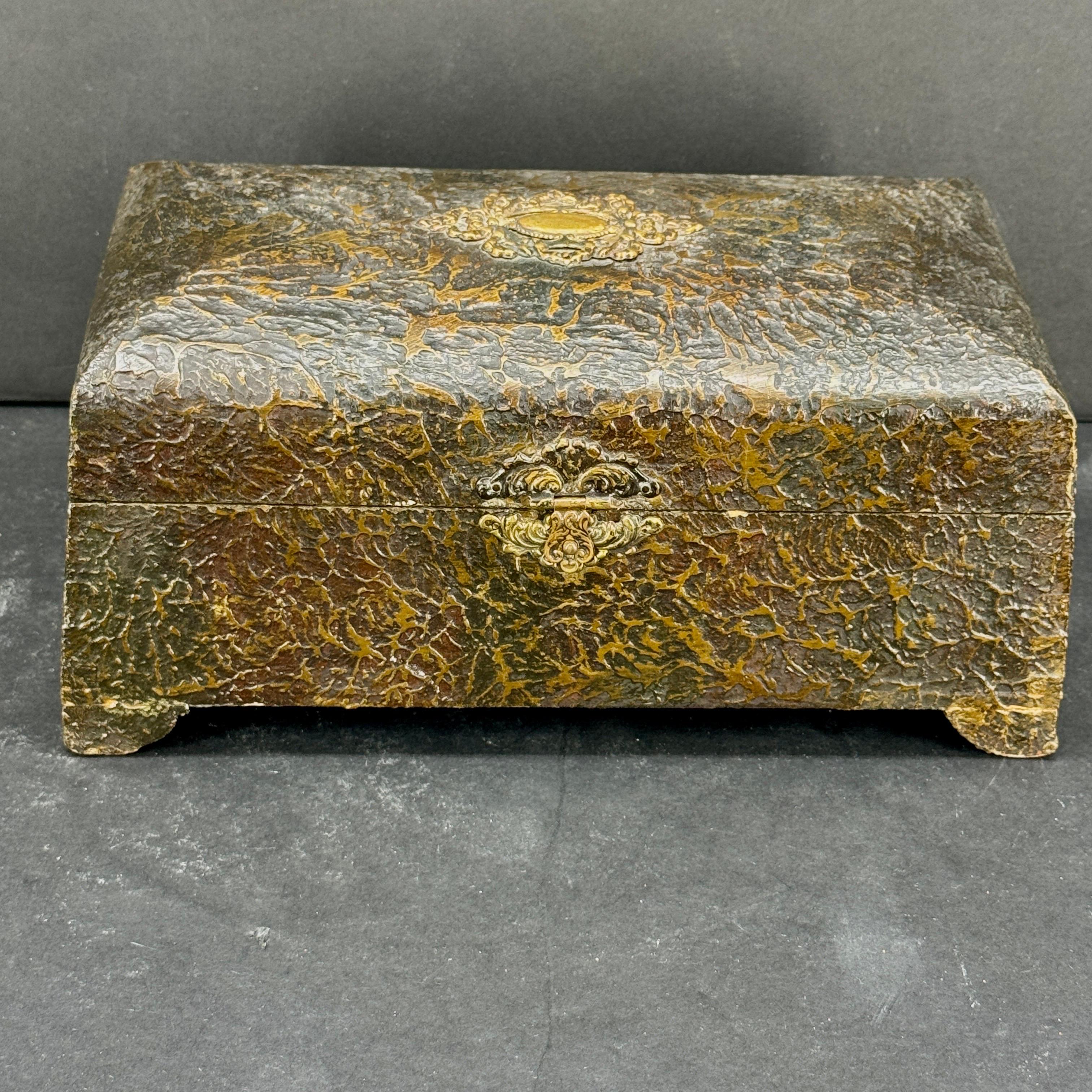 Baroque Early European Faux Bois Jewelry Box With Mirror and Brass Hardware For Sale