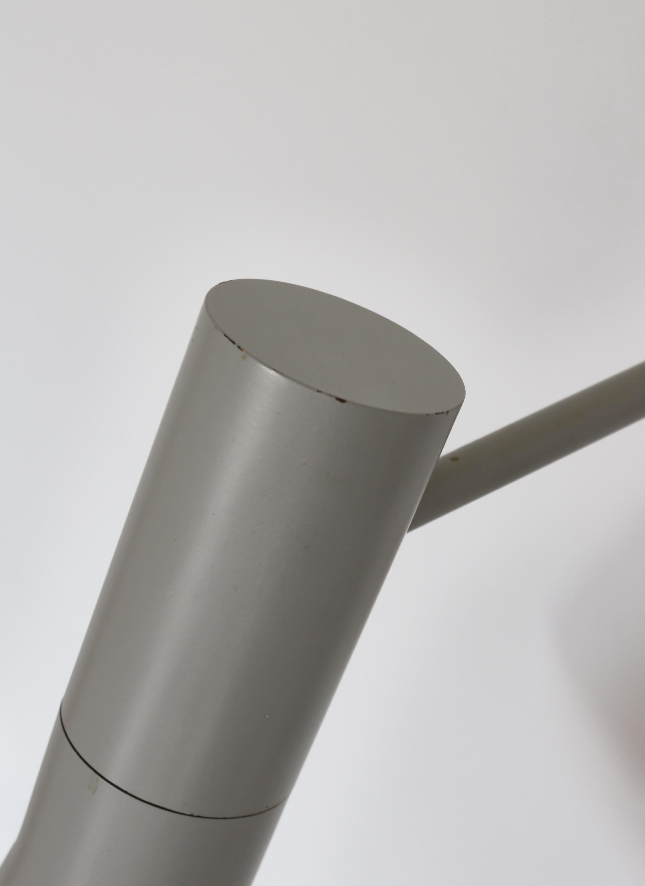 Frühes Beispiel Arne Jacobsen Visor-Wandleuchten in grauem Lack Louis Poulsen, 1957 im Angebot 6