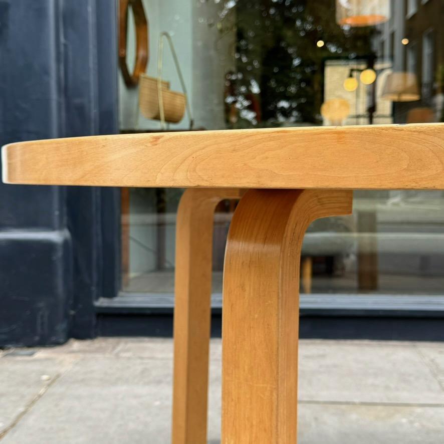 Frühes Beispiel eines Esstischs Modell 91, Alvar Aalto im Angebot 1