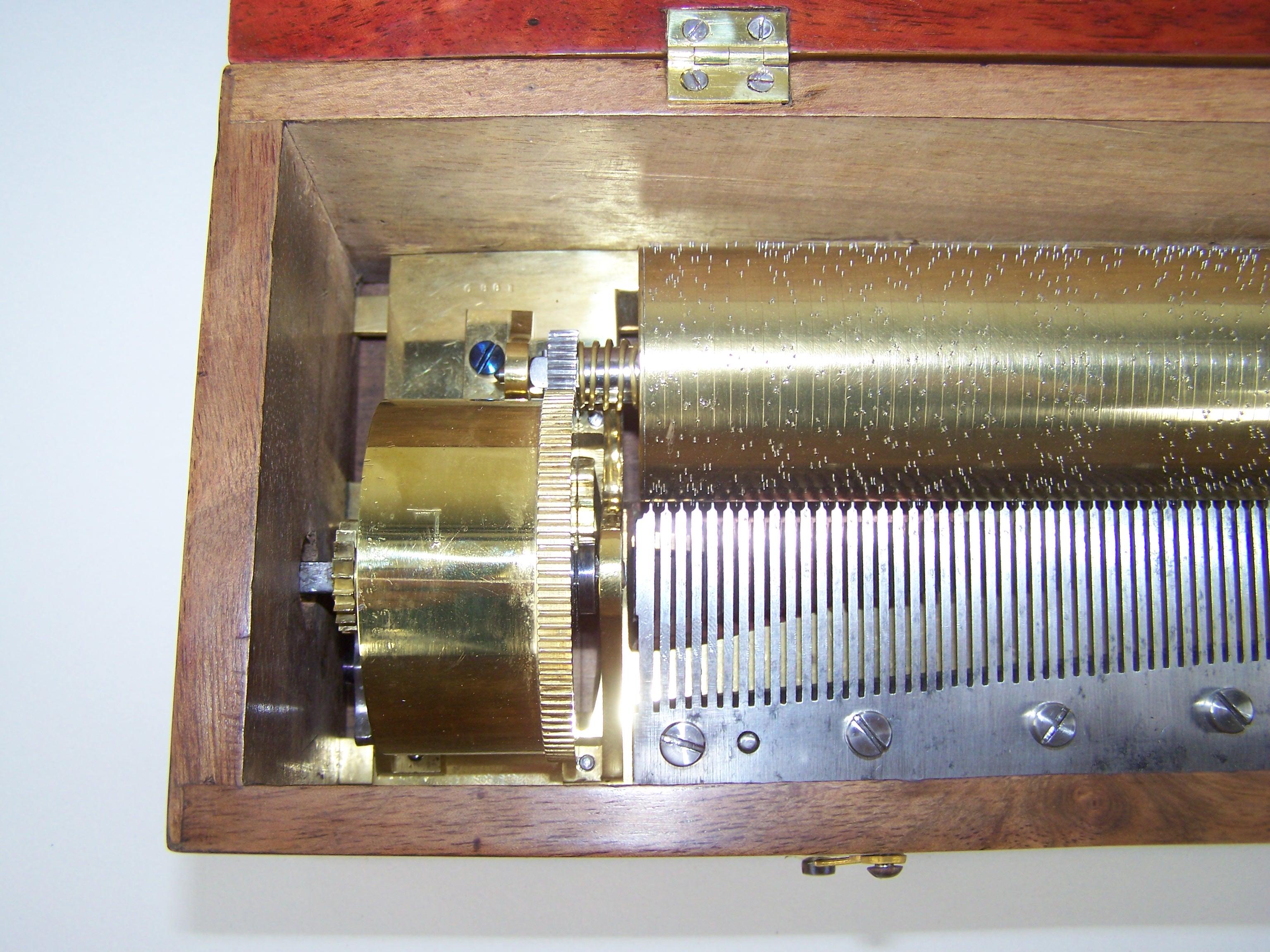 Woodwork Music Box with Exposed Controls playing 6 tunes For Sale