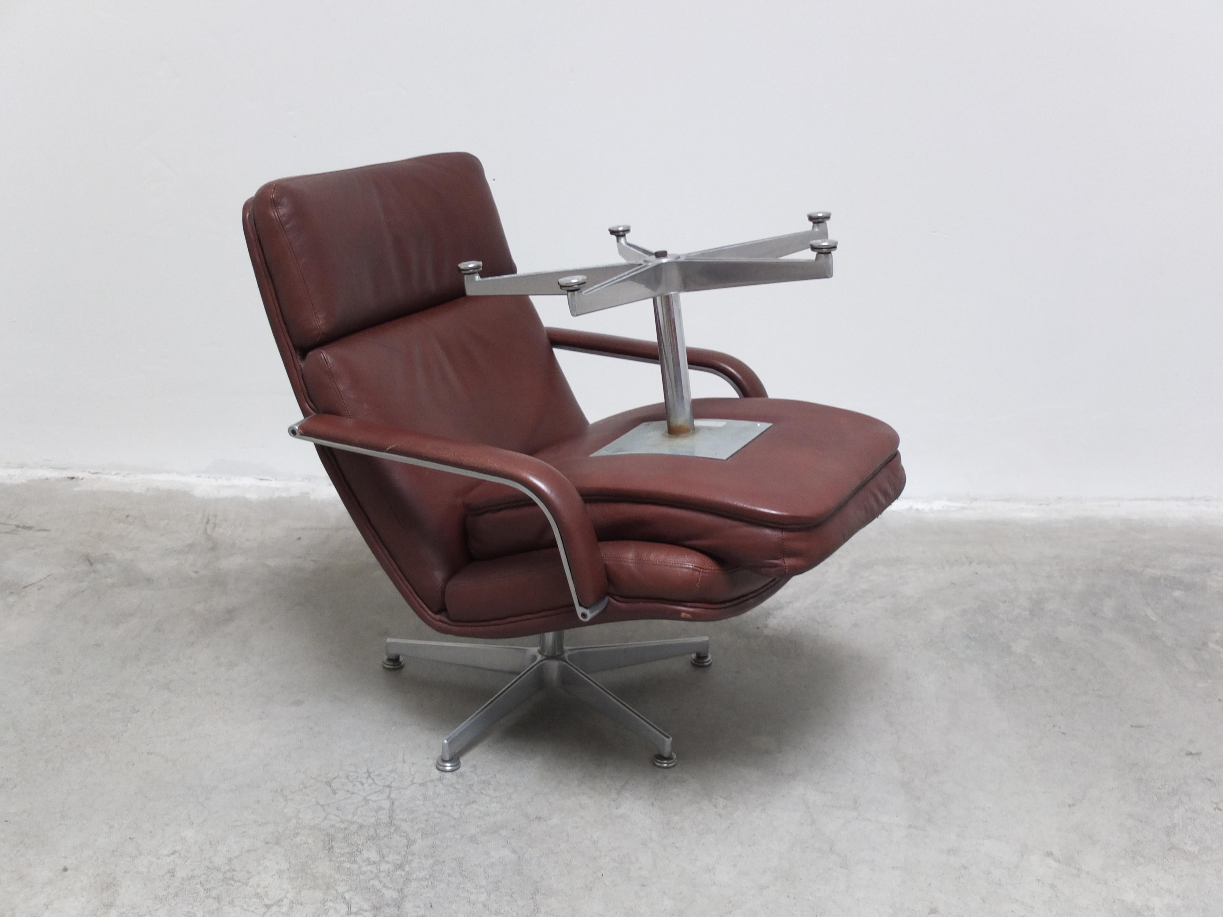 Early 'F141' Lounge Chair with Ottoman by Geoffrey Harcourt for Artifort, 1972 For Sale 11
