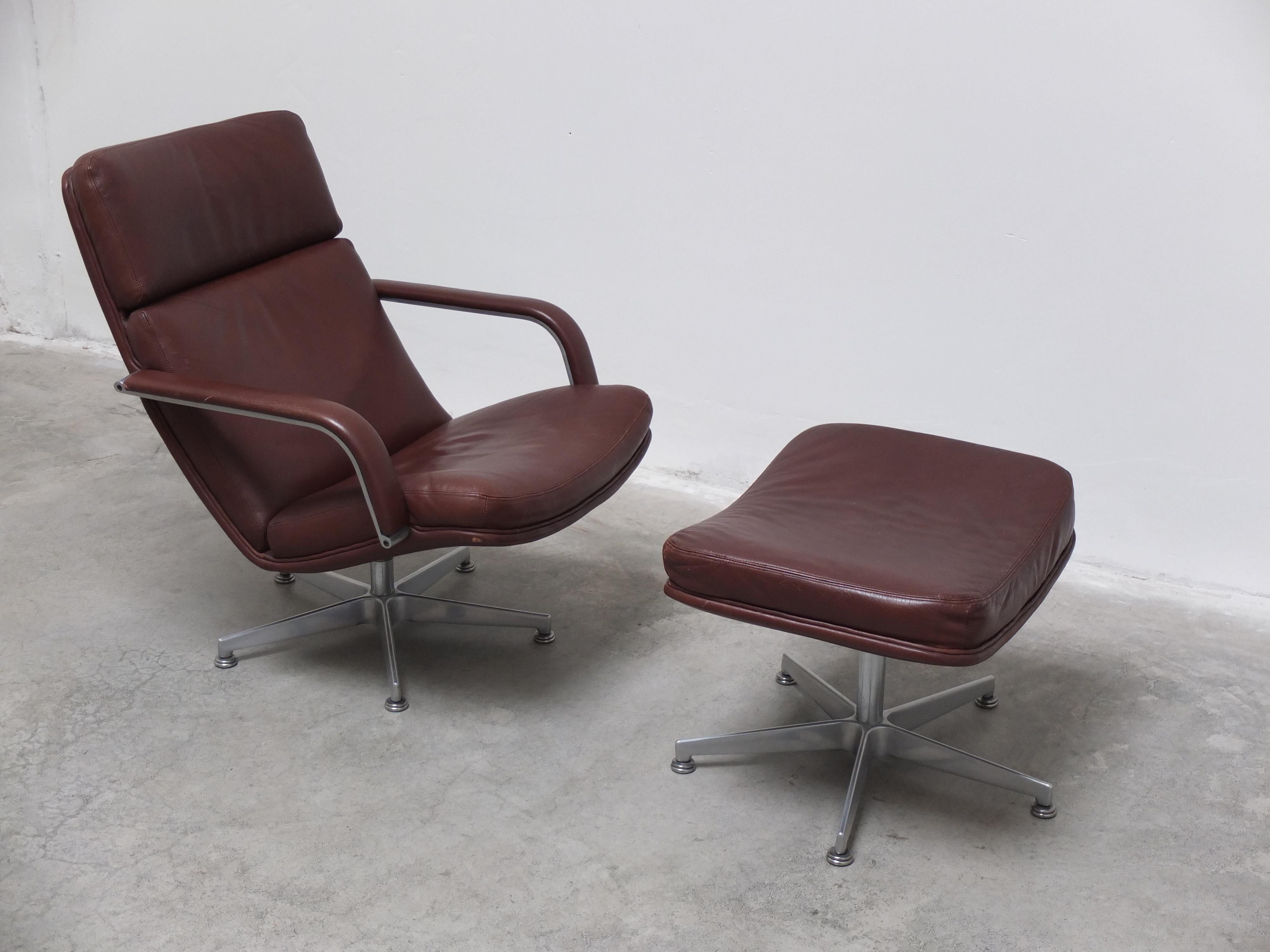 Metal Early 'F141' Lounge Chair with Ottoman by Geoffrey Harcourt for Artifort, 1972 For Sale