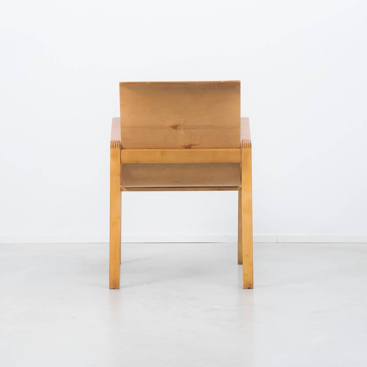 Finnish Early Finmar Production Alvar Aalto 403 “Hallway” Chair