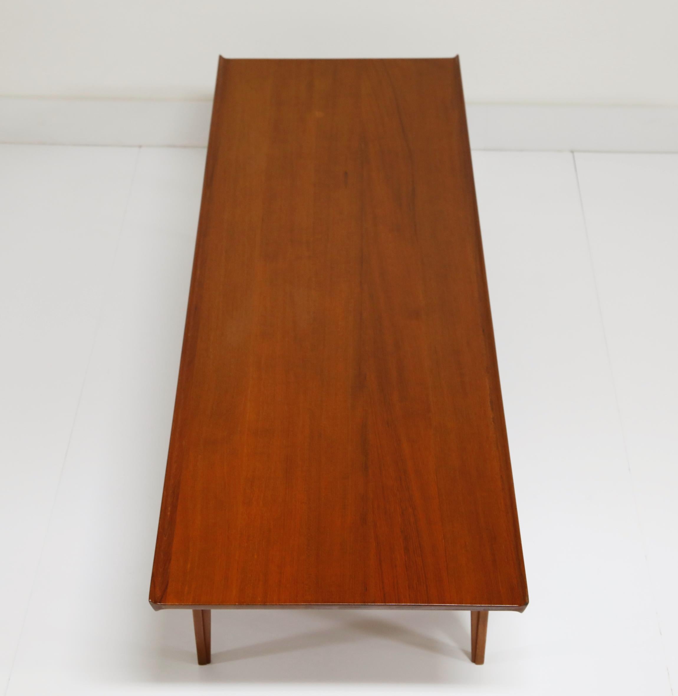 Danish Early Finn Juhl for France and Daverkosen FD532 Teak Coffee Table, Denmark 1950s