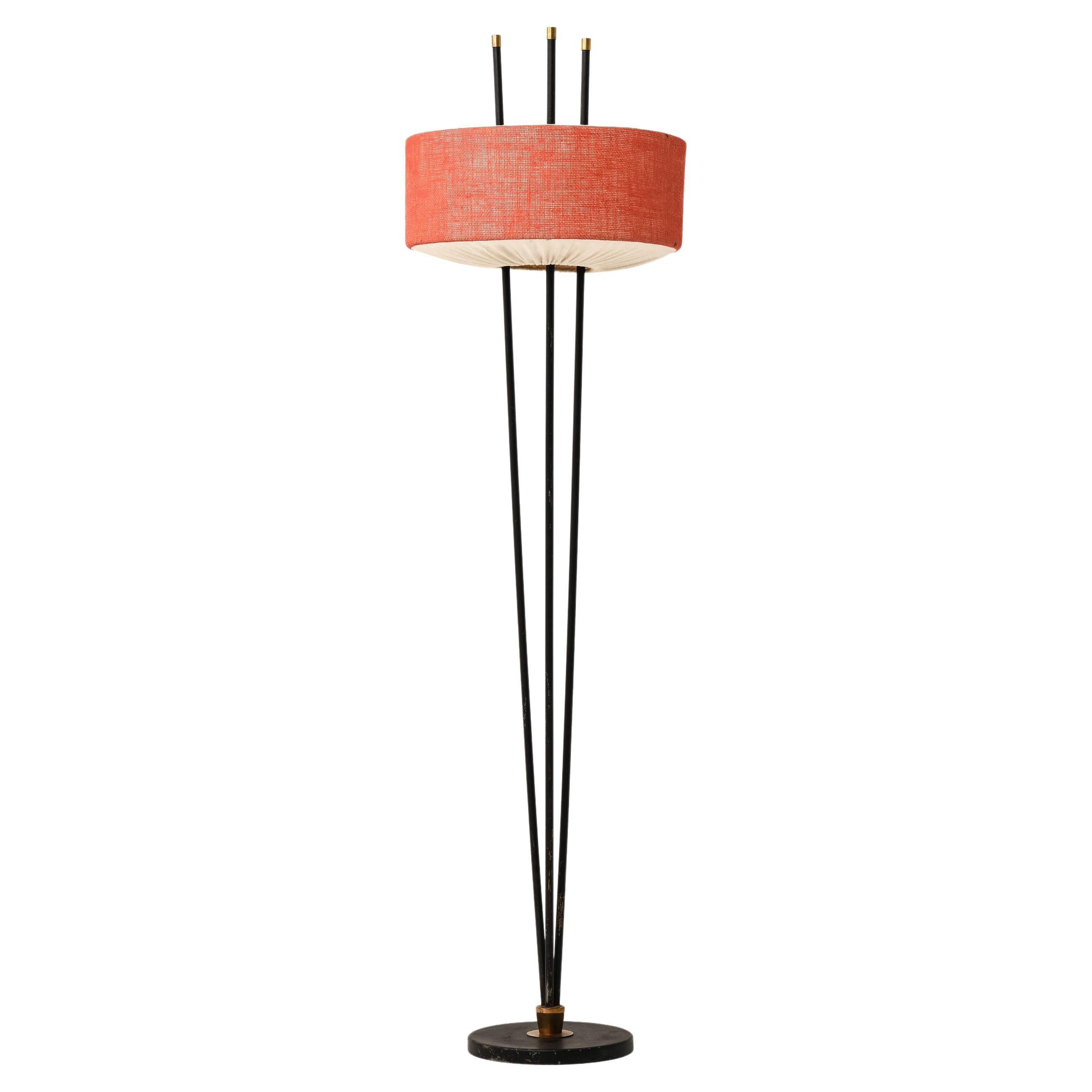 Lampadaire en métal laqué noir et laiton par Gerald Thurston, années 1950 en vente