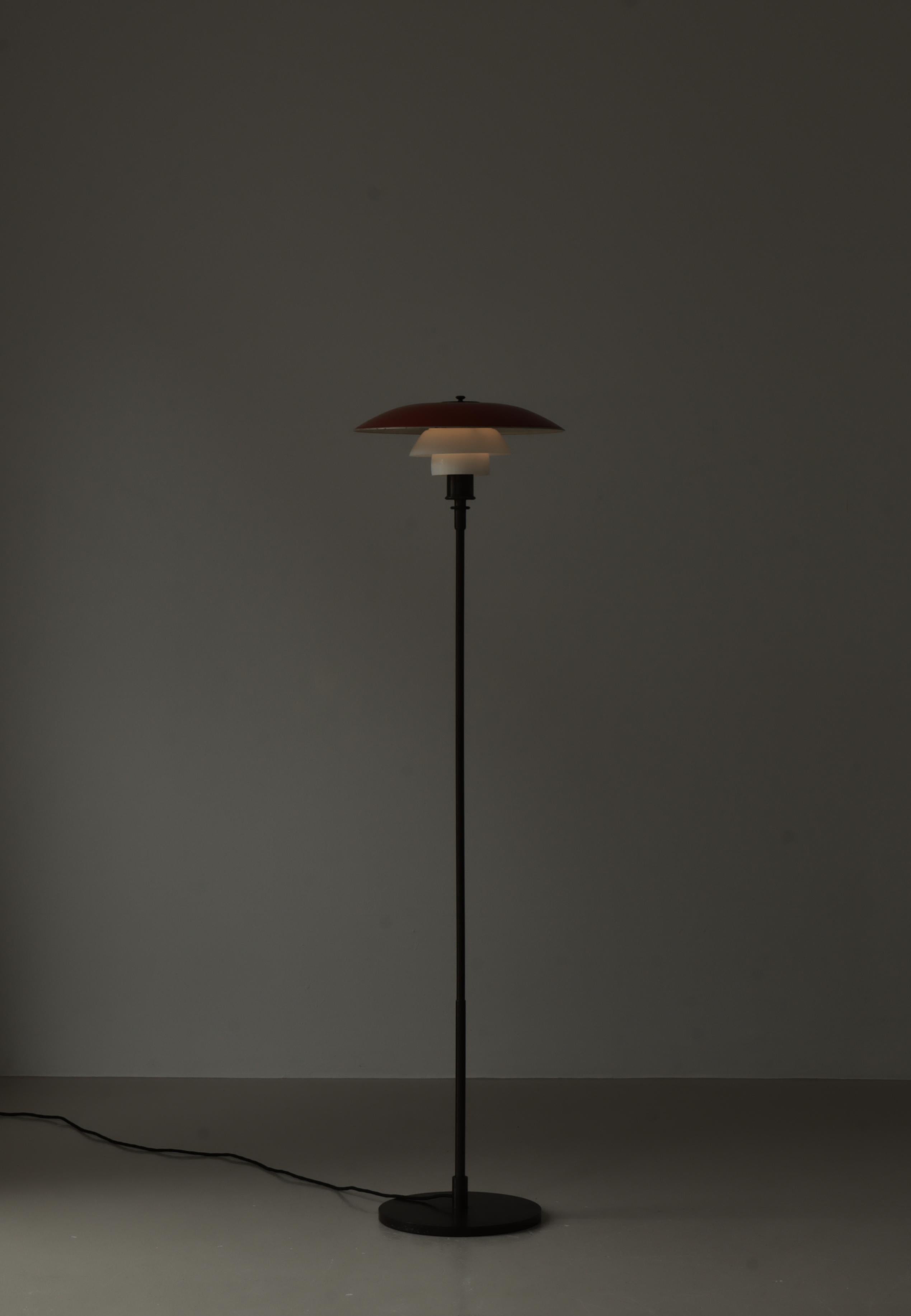 Early Floor Lamp 