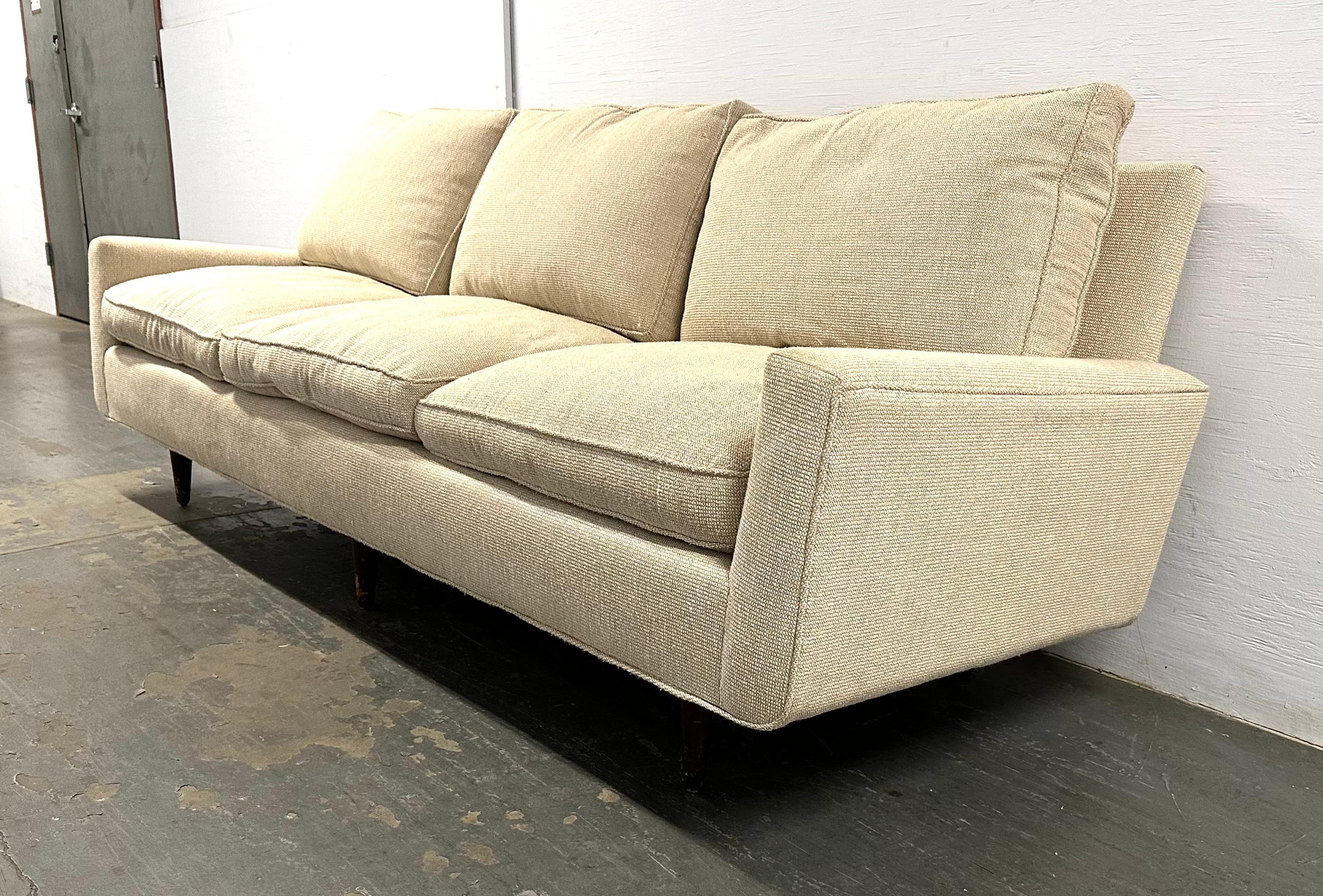 Mid-Century Modern Early Florence Knoll 3-Seat Model 26 Sofa For Sale