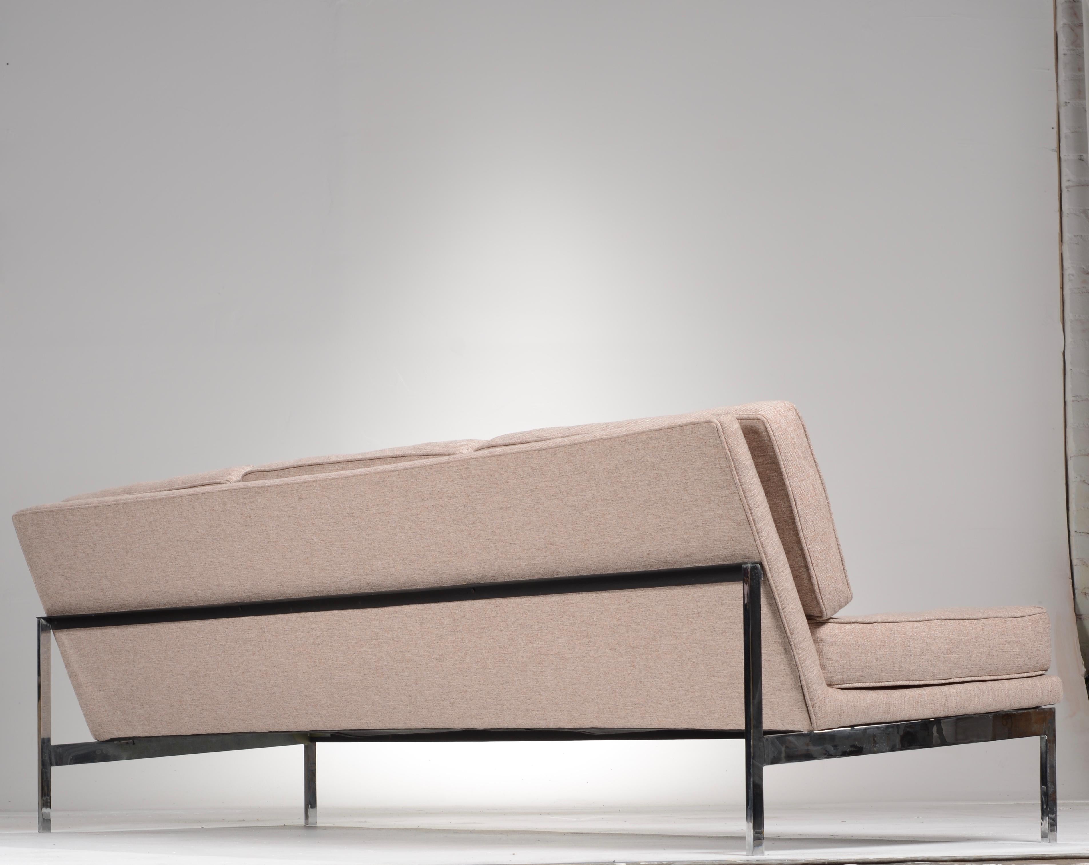 Mid-20th Century Early Florence Knoll Armless Sofa and Chair Set For Sale