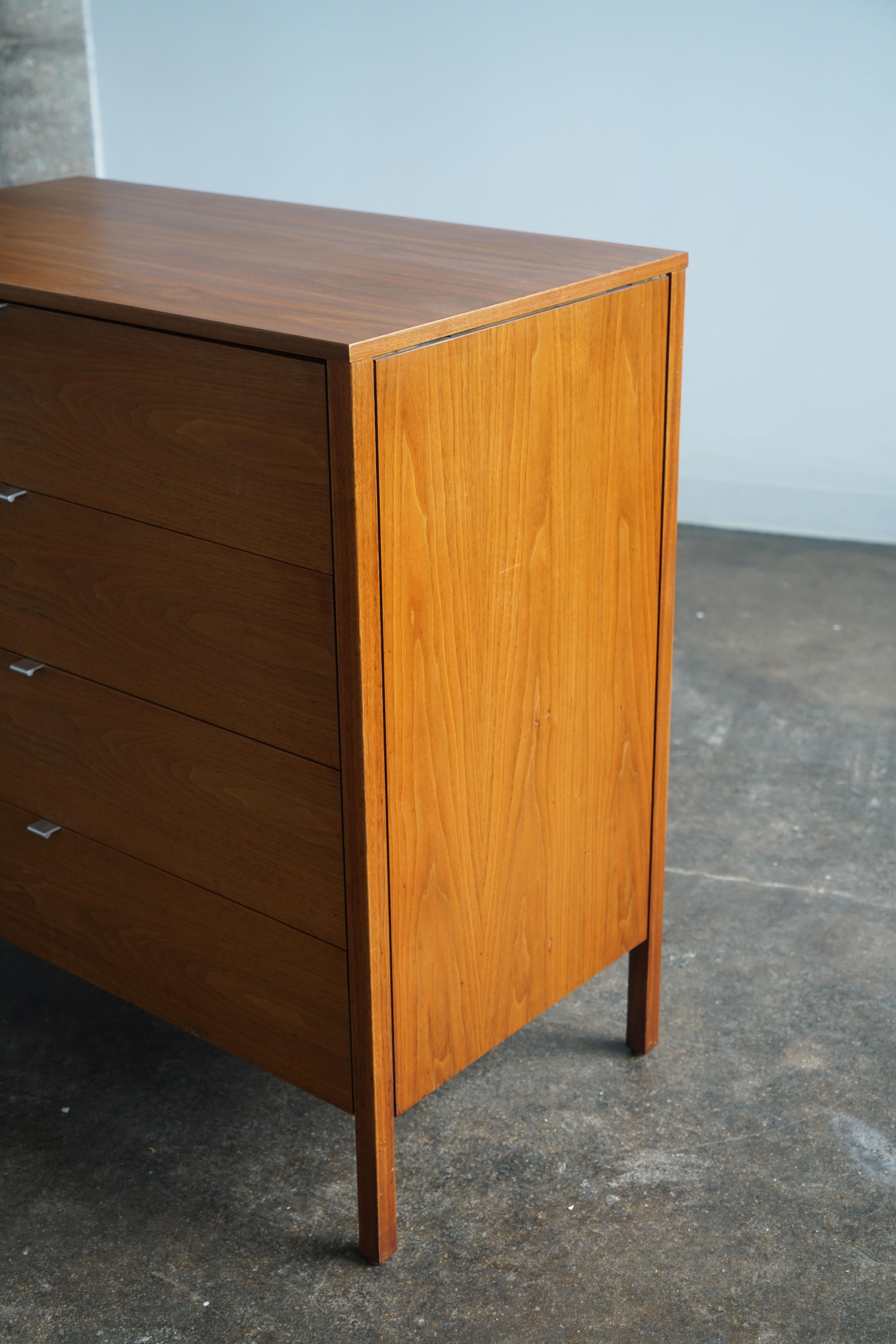 Mid-20th Century Early Florence Knoll Chest of Drawers Dresser in Walnut