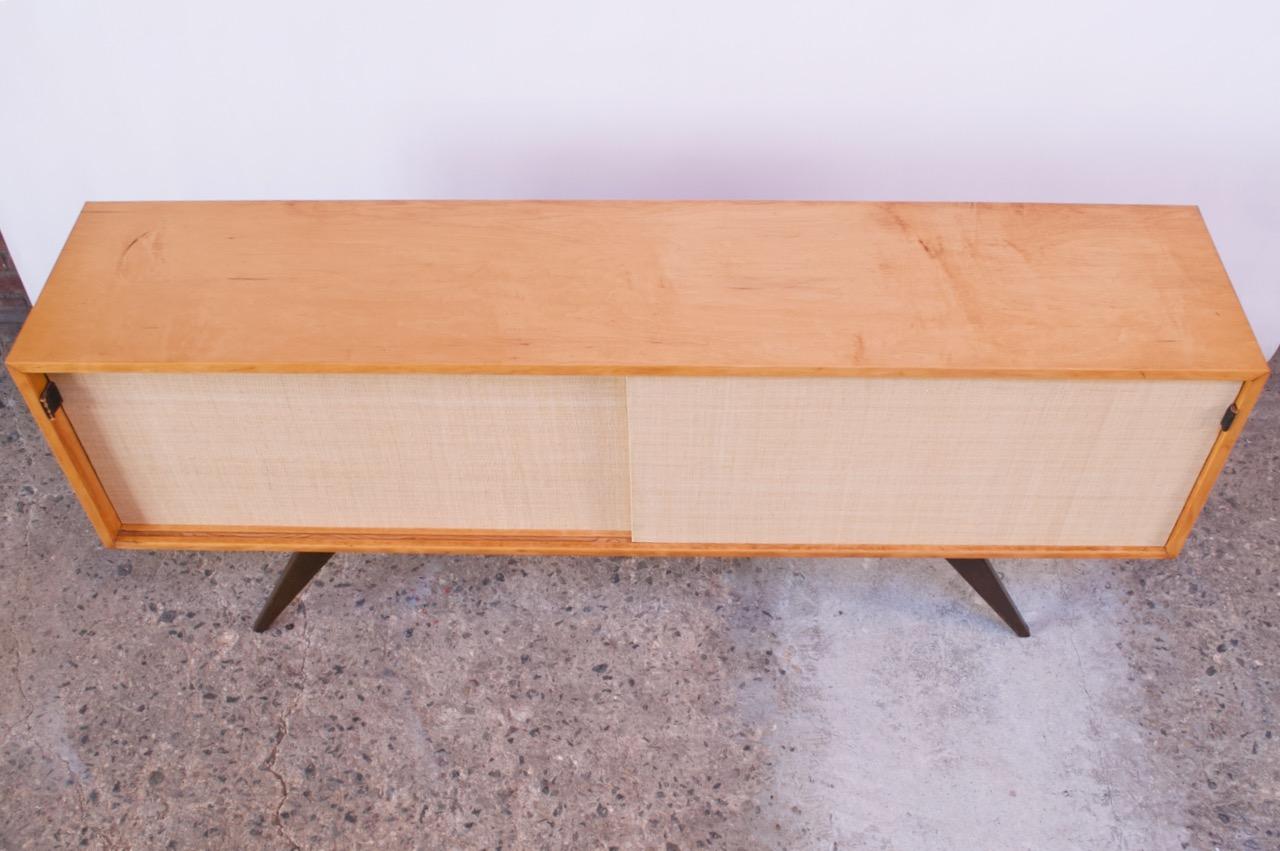 Early Florence Knoll Credenza / Cabinet in Mahogany, Birch, and Grasscloth In Good Condition In Brooklyn, NY