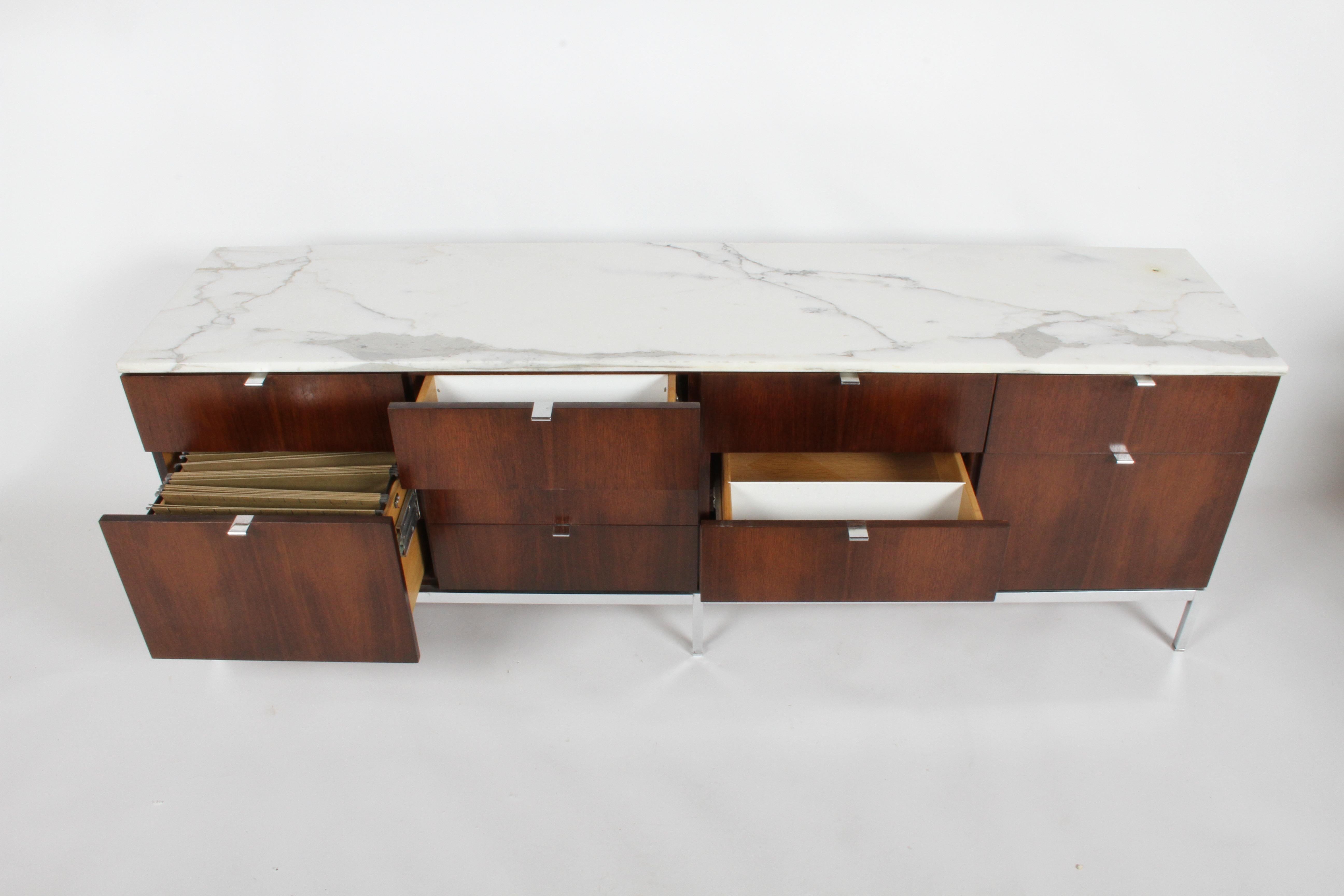 Early Florence Knoll Credenza in Rosewood with Calacatta Gold Marble Top For Sale 3