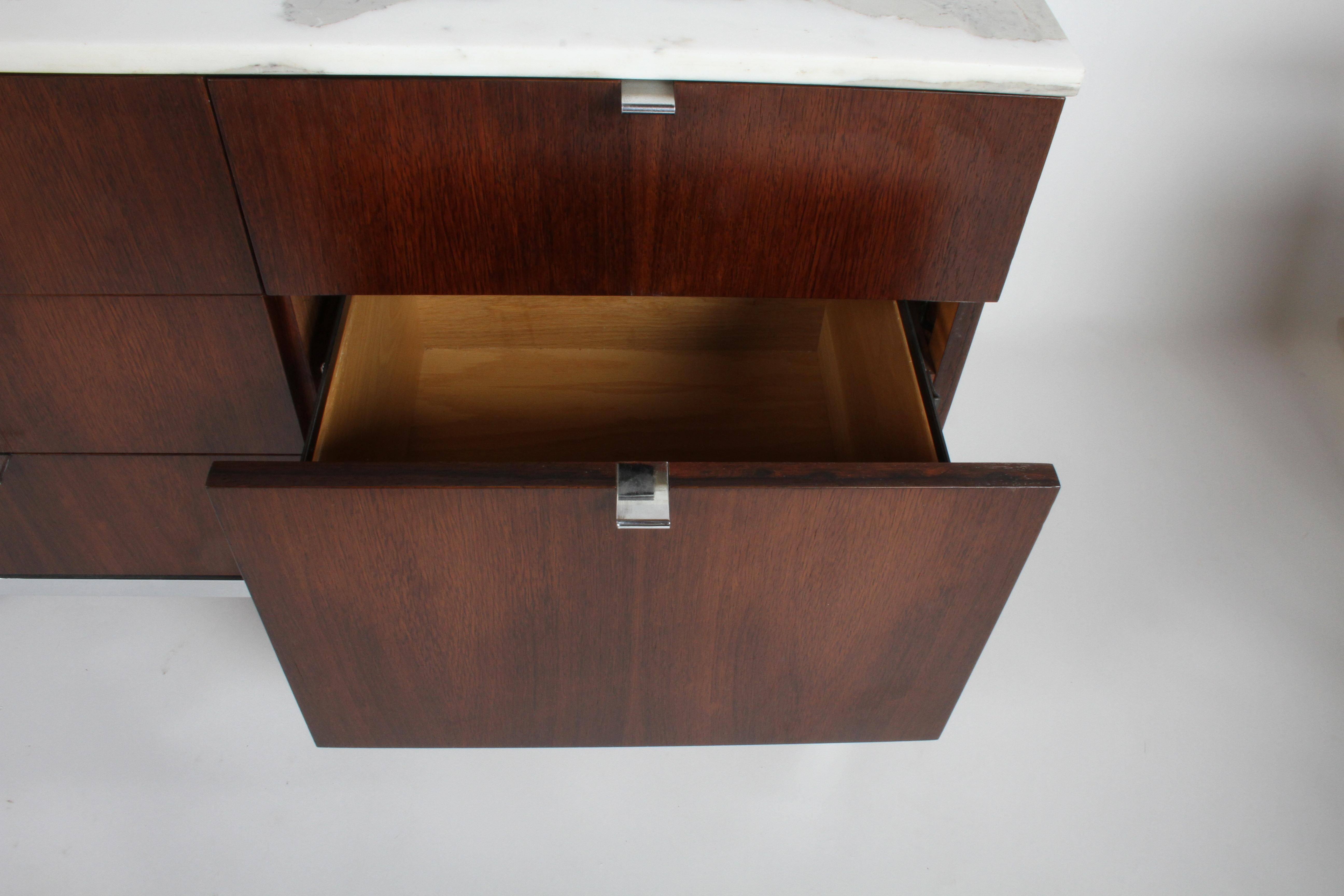 Early Florence Knoll Credenza in Rosewood with Calacatta Gold Marble Top For Sale 4