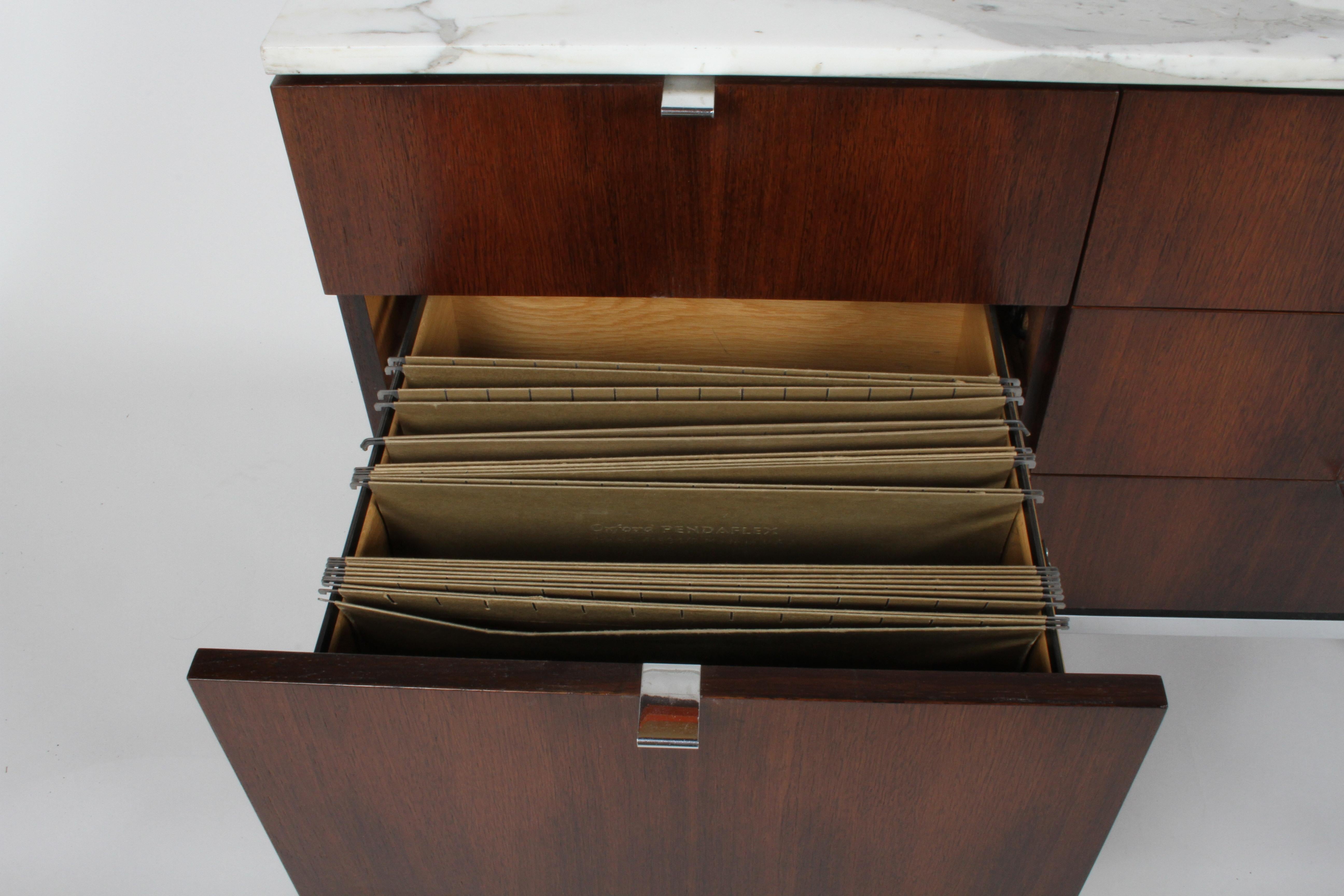 Early Florence Knoll Credenza in Rosewood with Calacatta Gold Marble Top For Sale 7