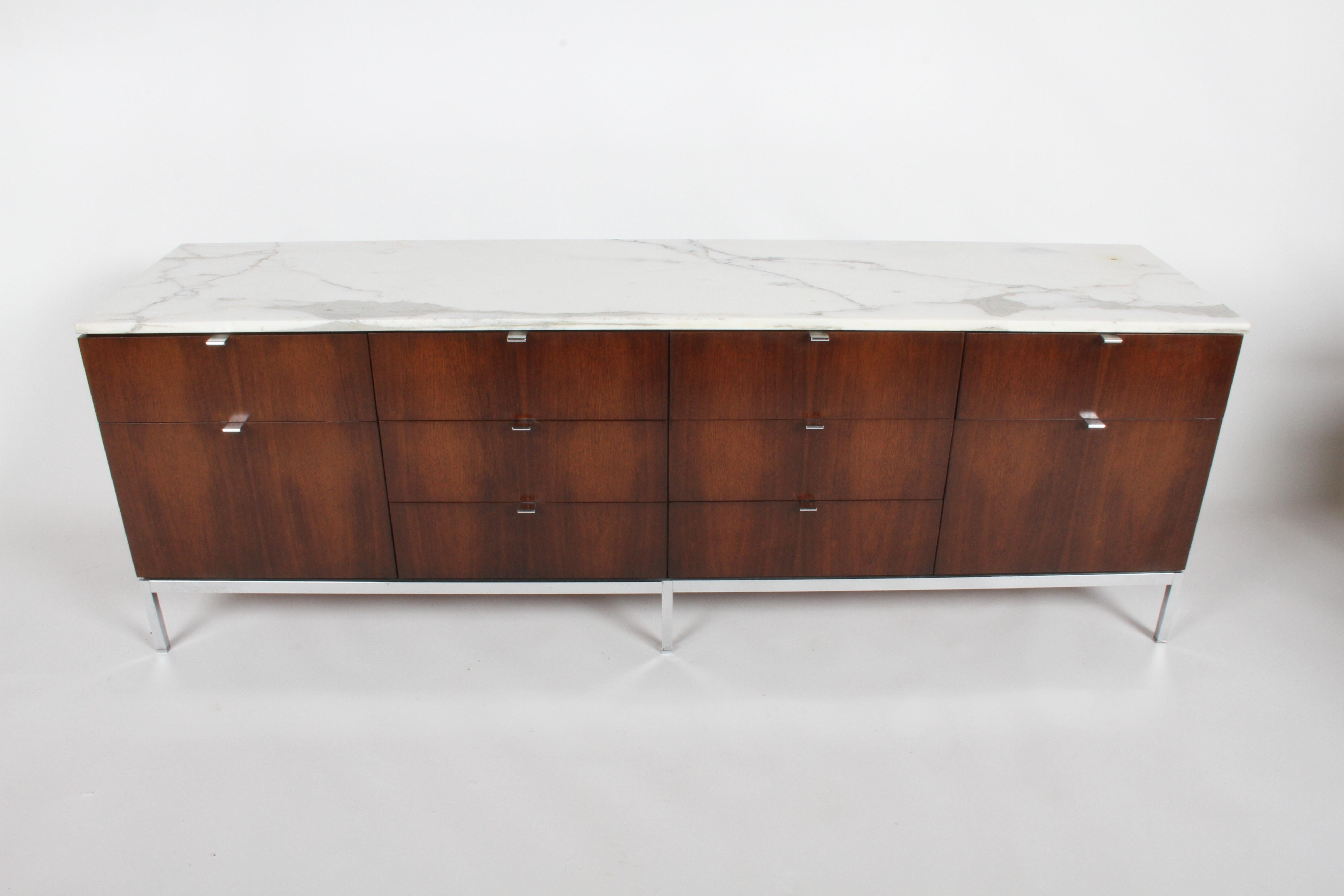 Mid-Century Modern Early Florence Knoll Credenza in Rosewood with Calacatta Gold Marble Top For Sale