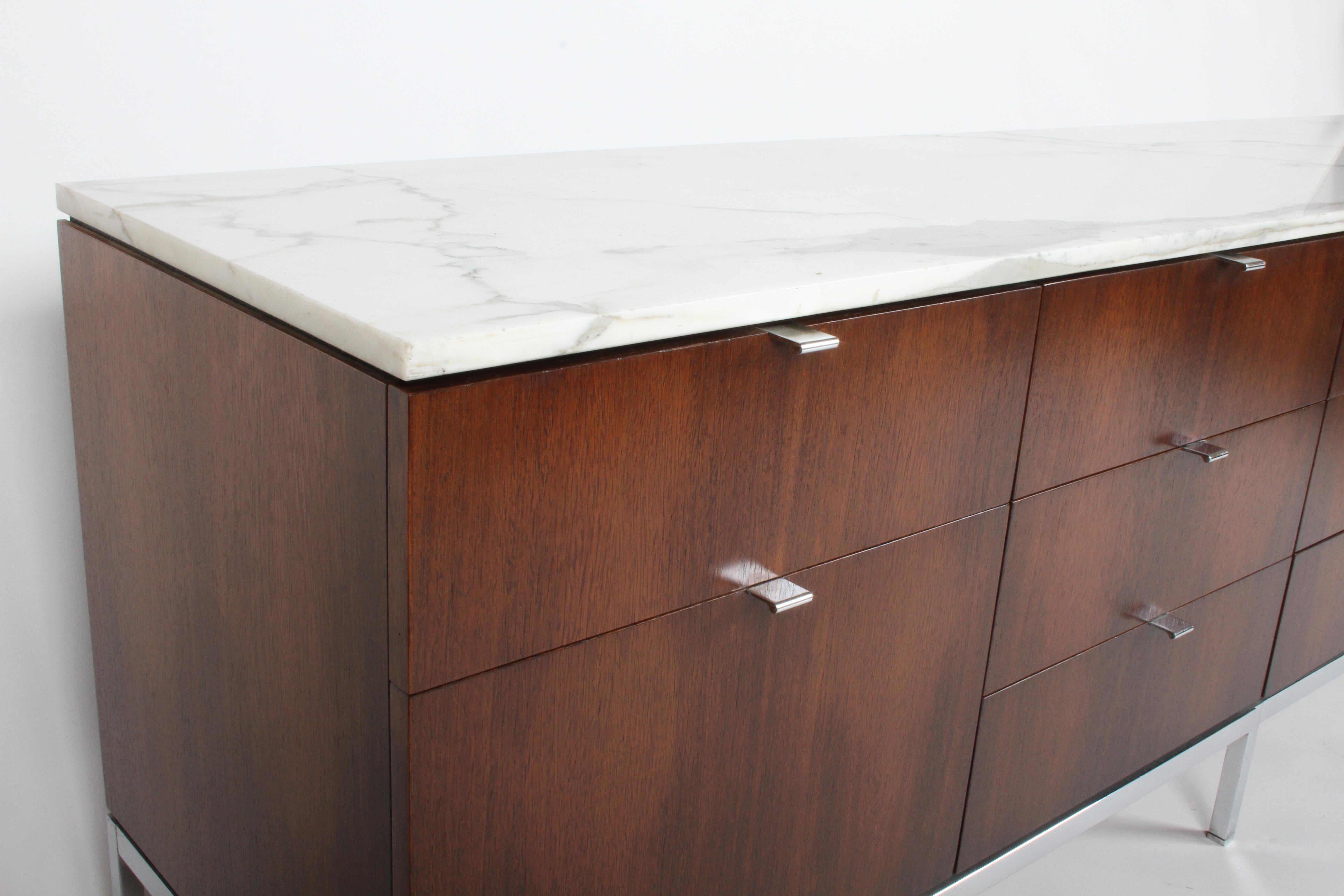 Mid-20th Century Early Florence Knoll Credenza in Rosewood with Calacatta Gold Marble Top For Sale
