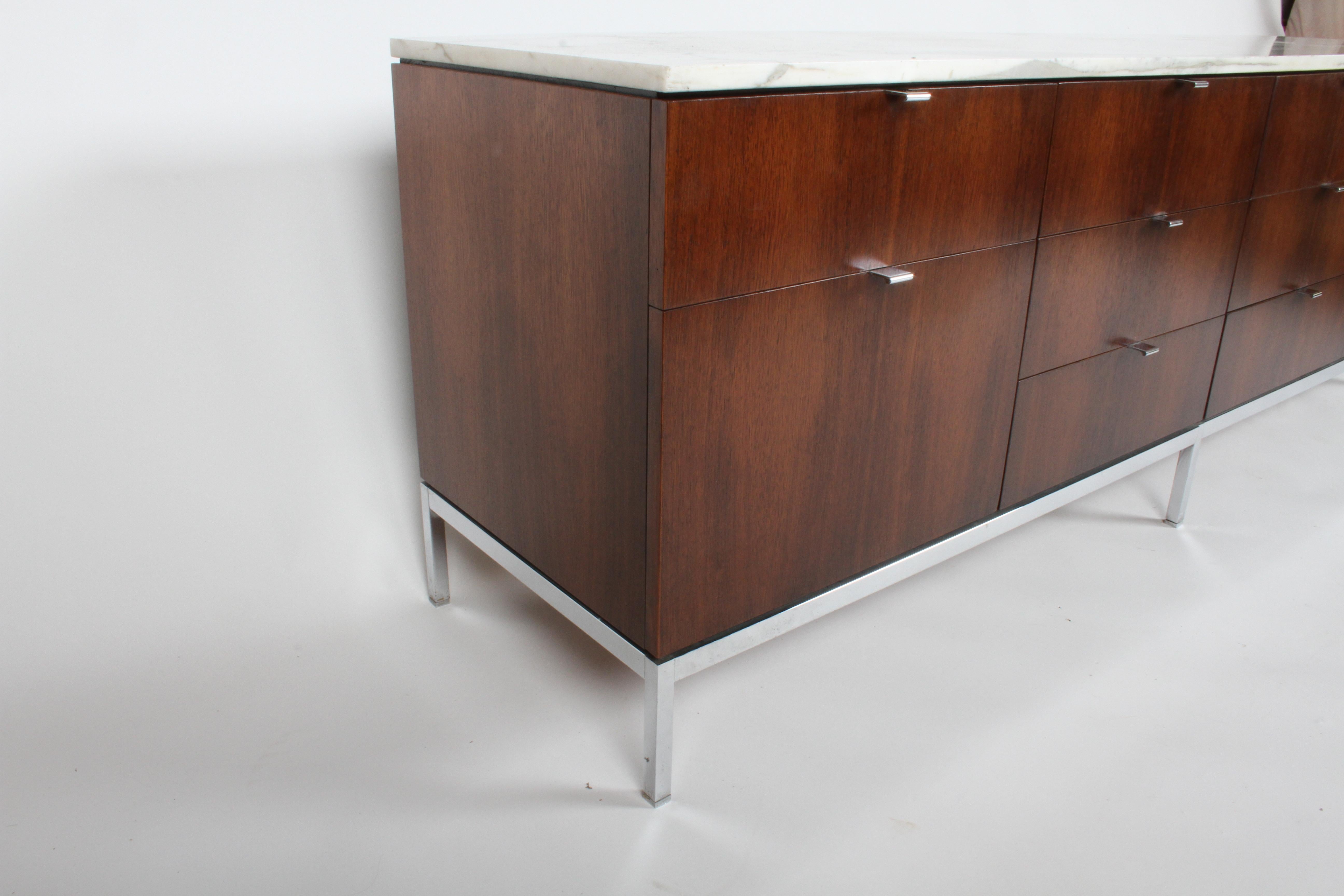 Early Florence Knoll Credenza in Rosewood with Calacatta Gold Marble Top For Sale 1