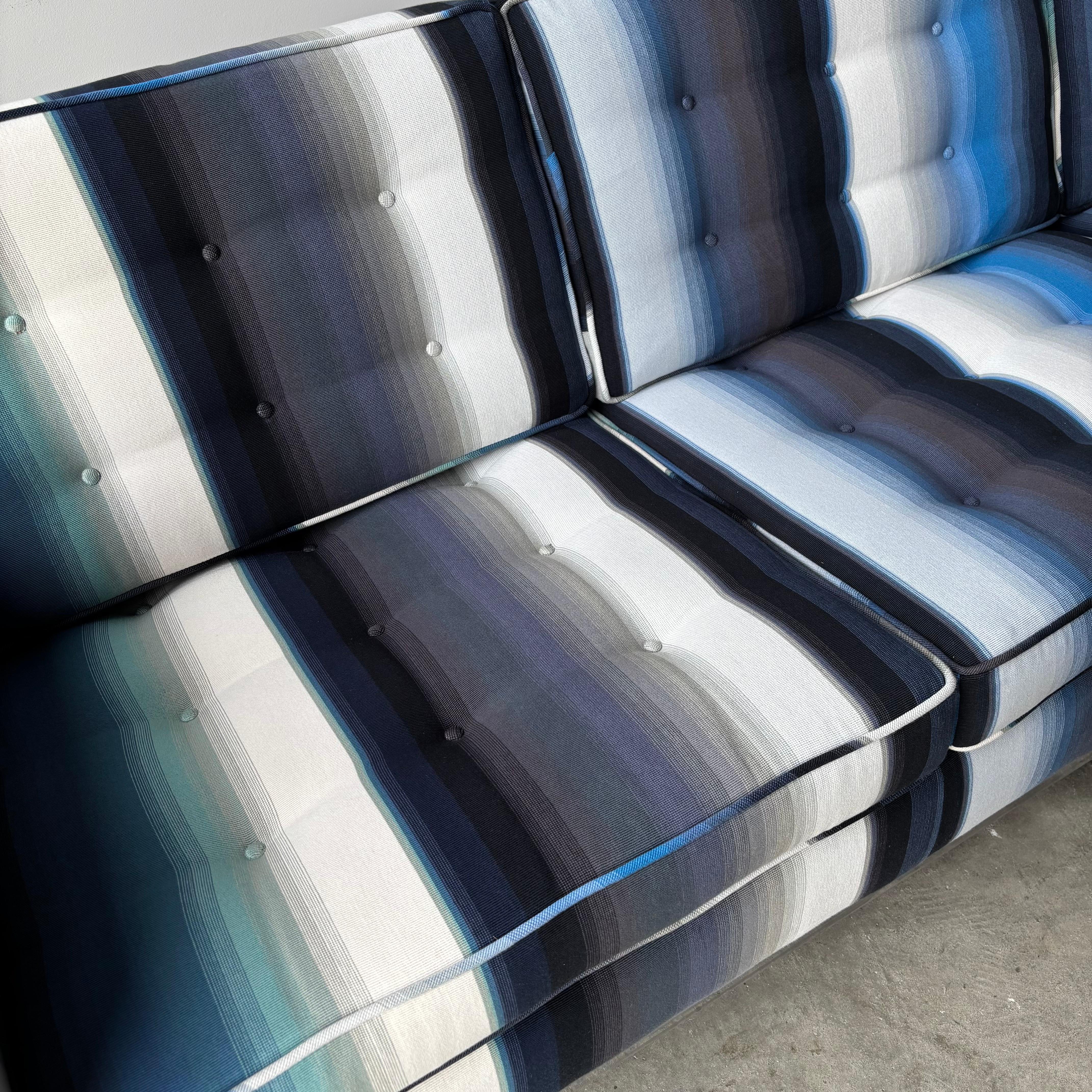 Sofá relajado Florence Knoll antiguo con tapicería Maharam de Paul Smith Tapicería en venta