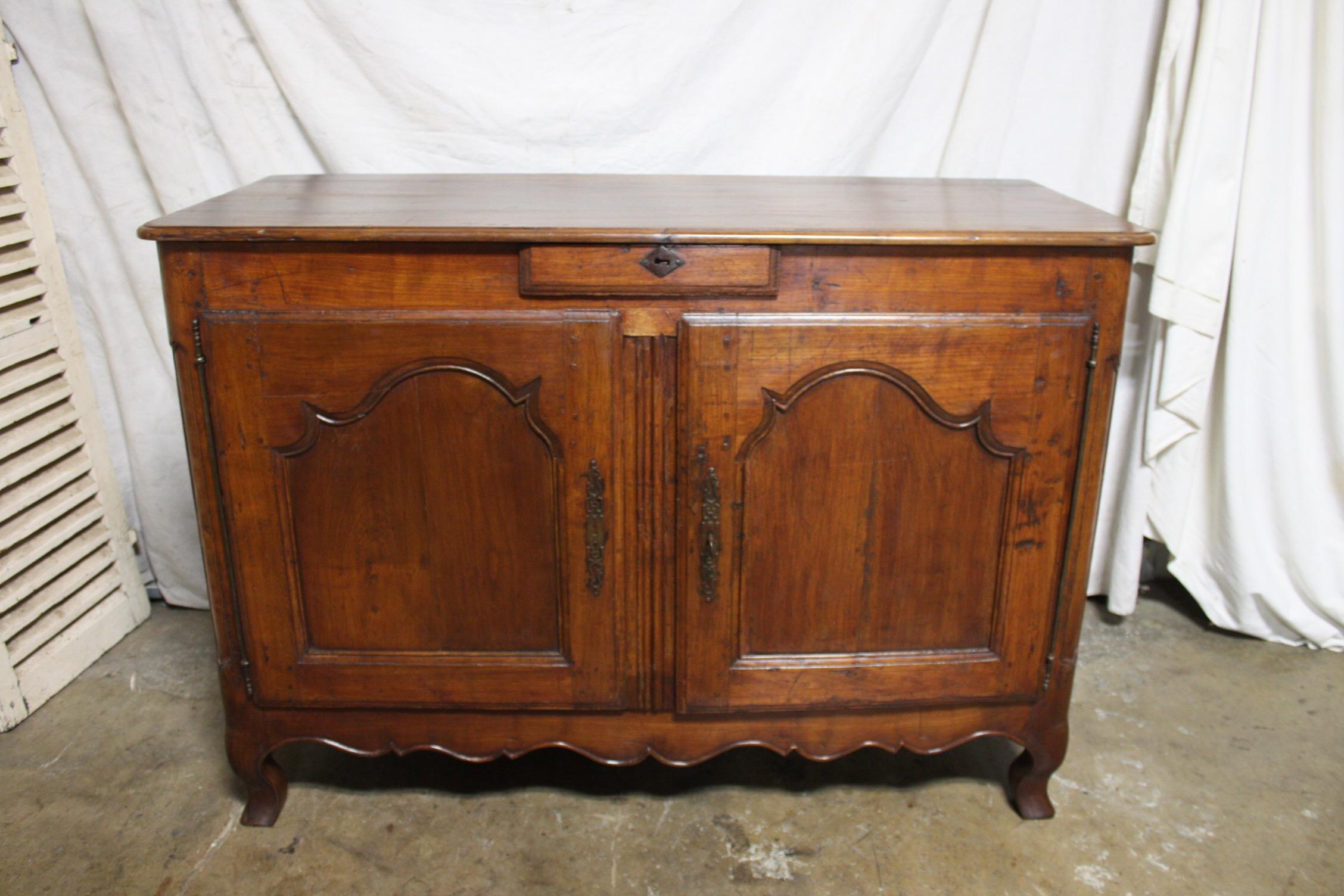 Early French 18th Century Rustic Buffet 6